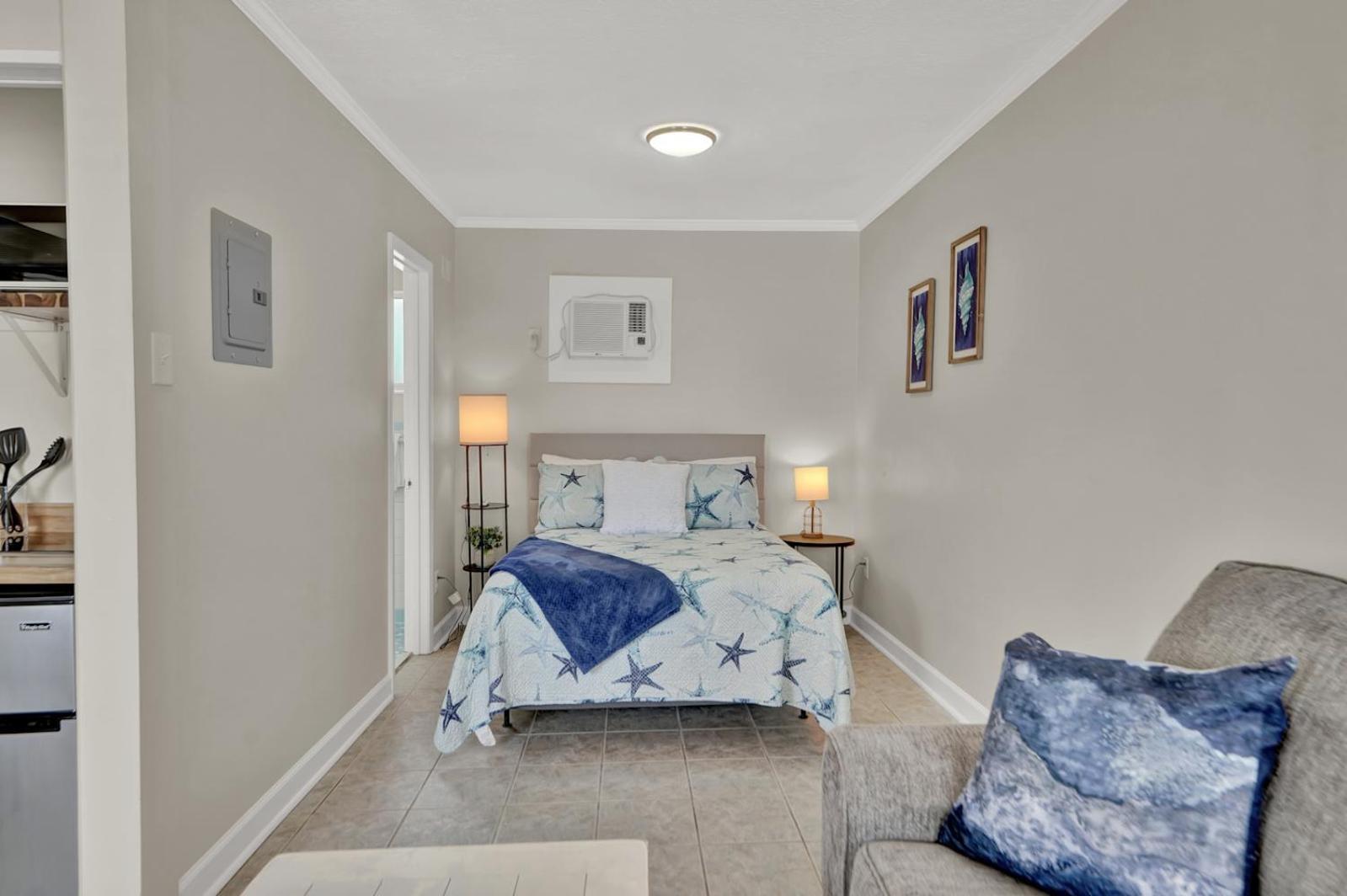 Sea Foam Suites photo 58