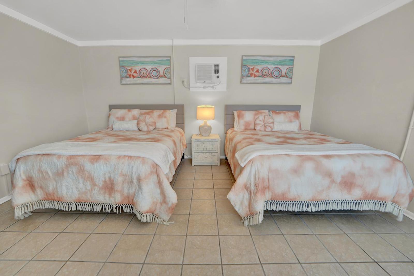 Sea Foam Suites photo 10