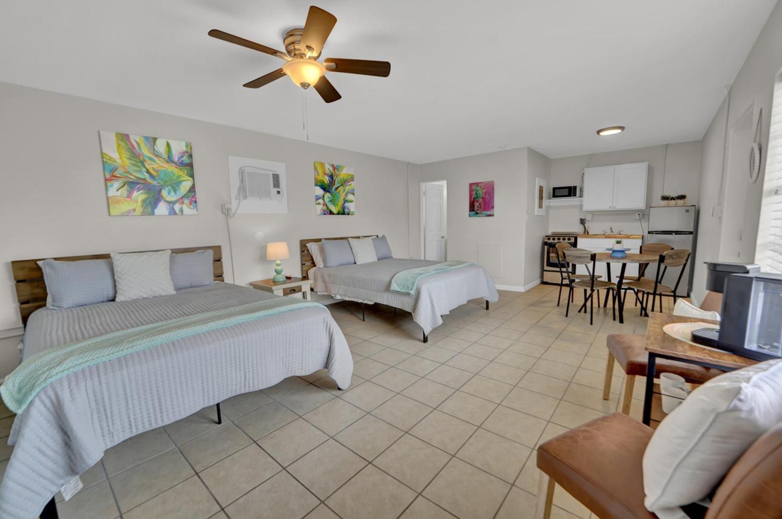 Sea Foam Suites photo 66