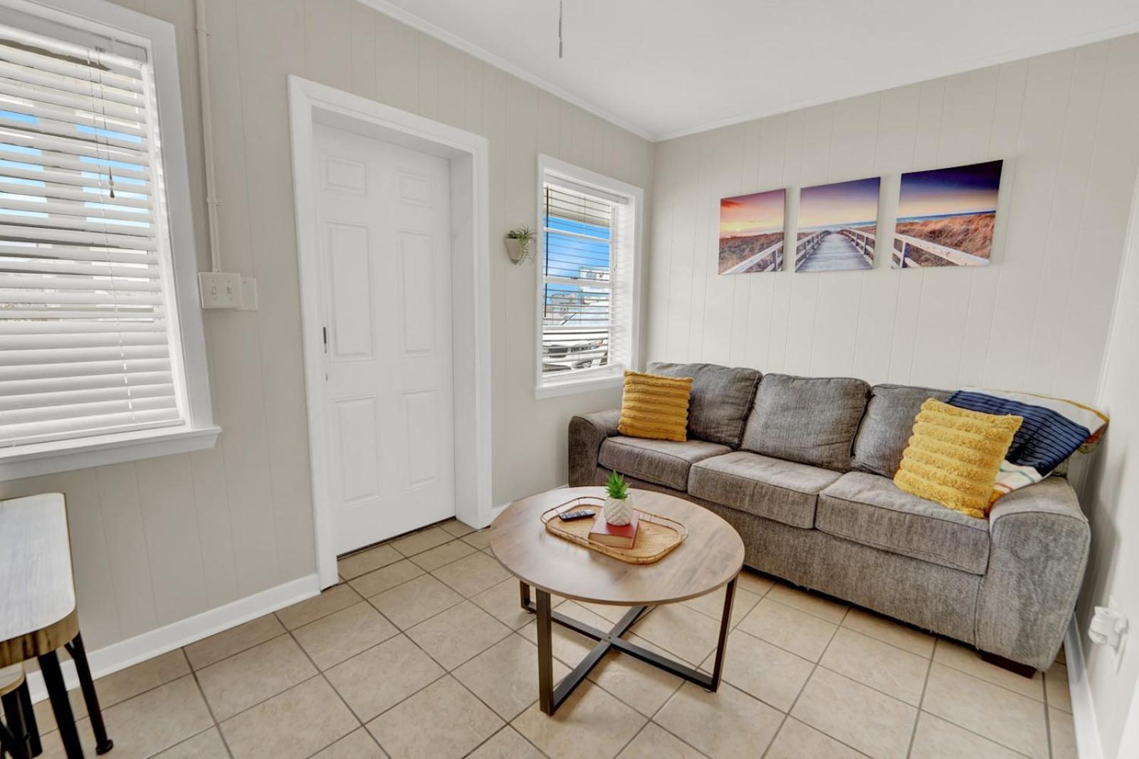 Sea Foam Suites photo 28