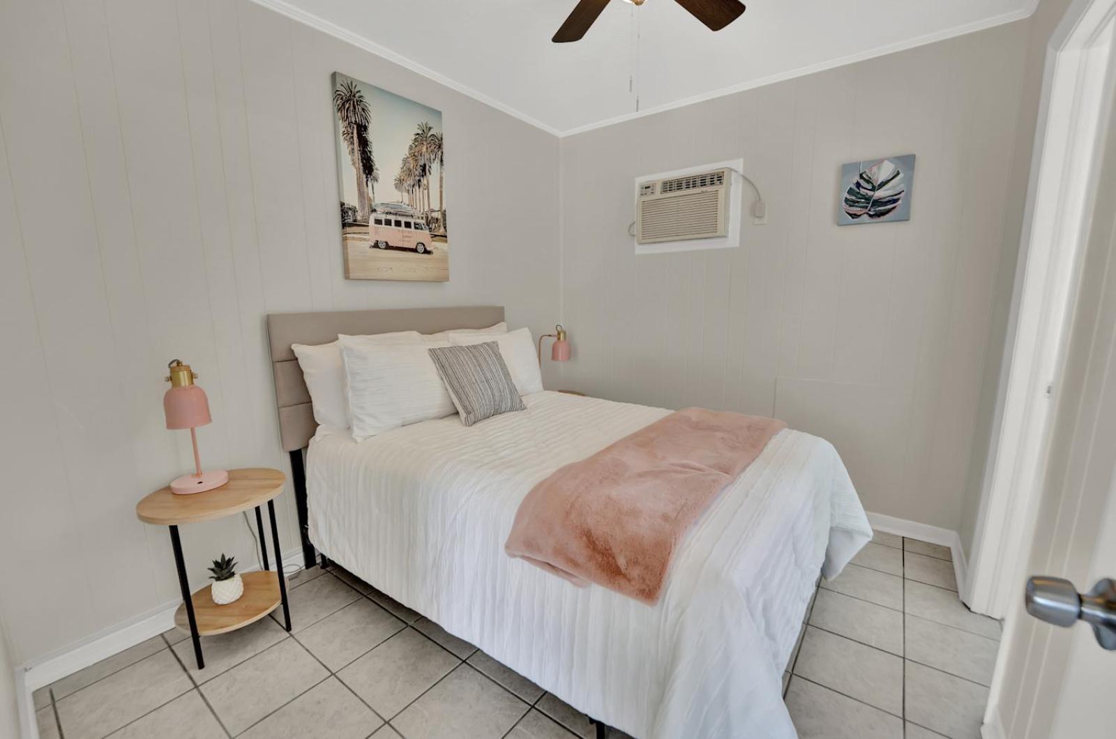 Sea Foam Suites photo 34