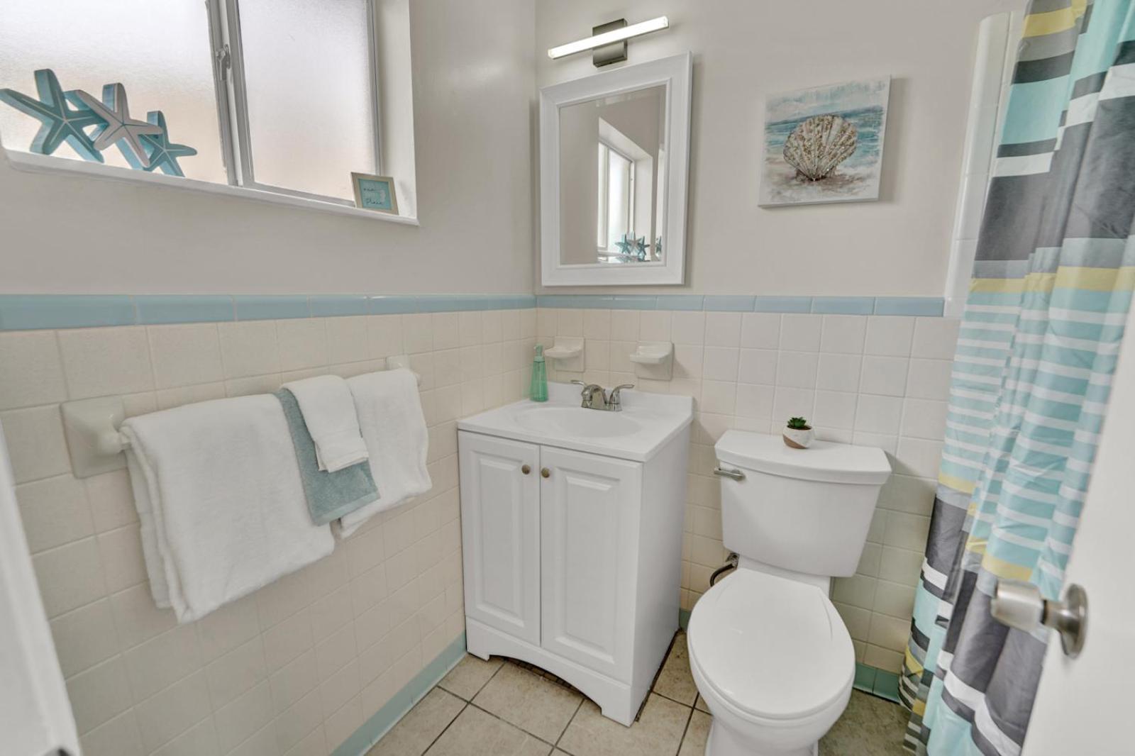 Sea Foam Suites photo 30