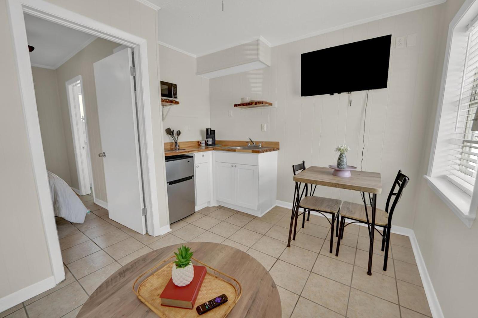 Sea Foam Suites photo 39