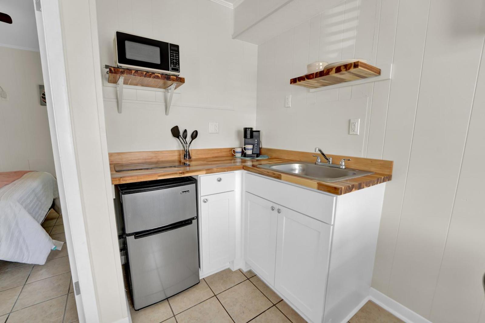 Sea Foam Suites photo 11