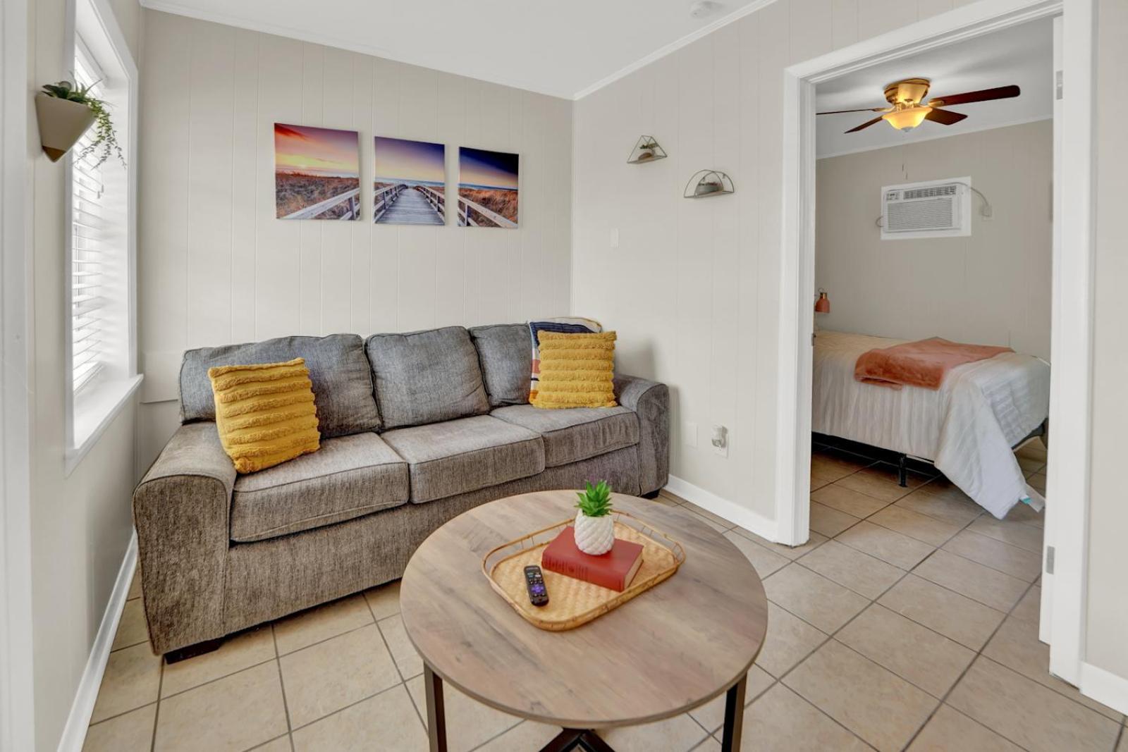 Sea Foam Suites photo 46