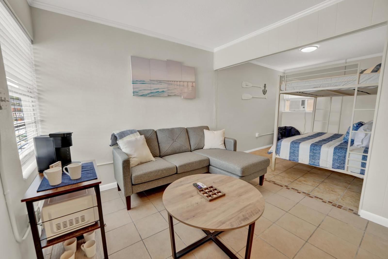 Sea Foam Suites photo 24