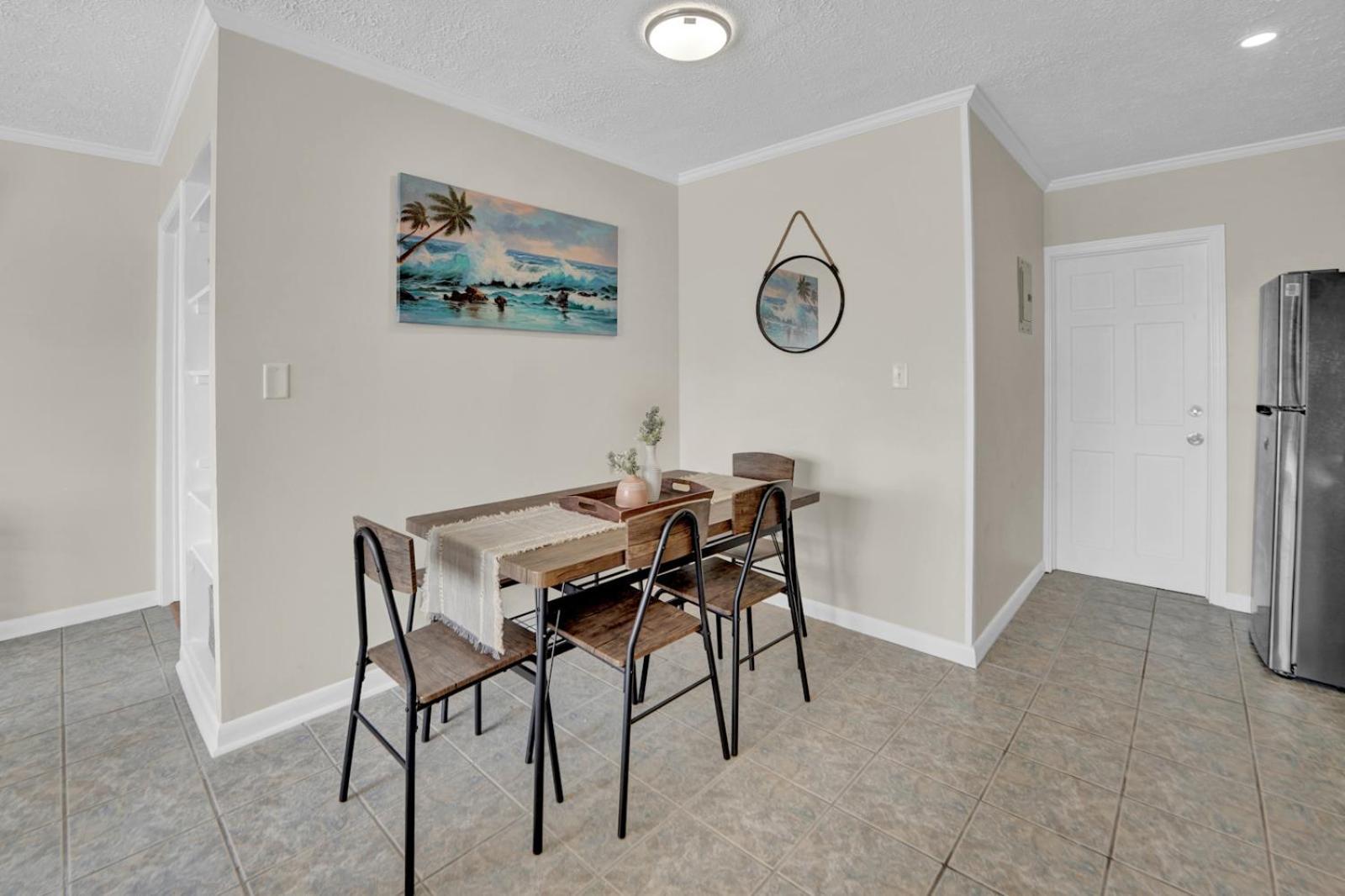 Sea Foam Suites photo 45
