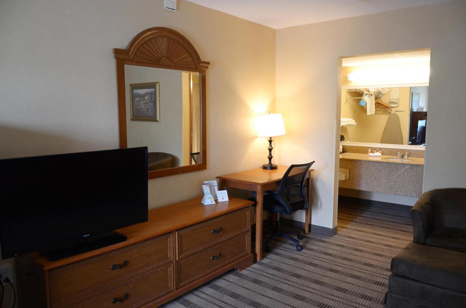 Rodeway Inn Lynchburg near University photo 47