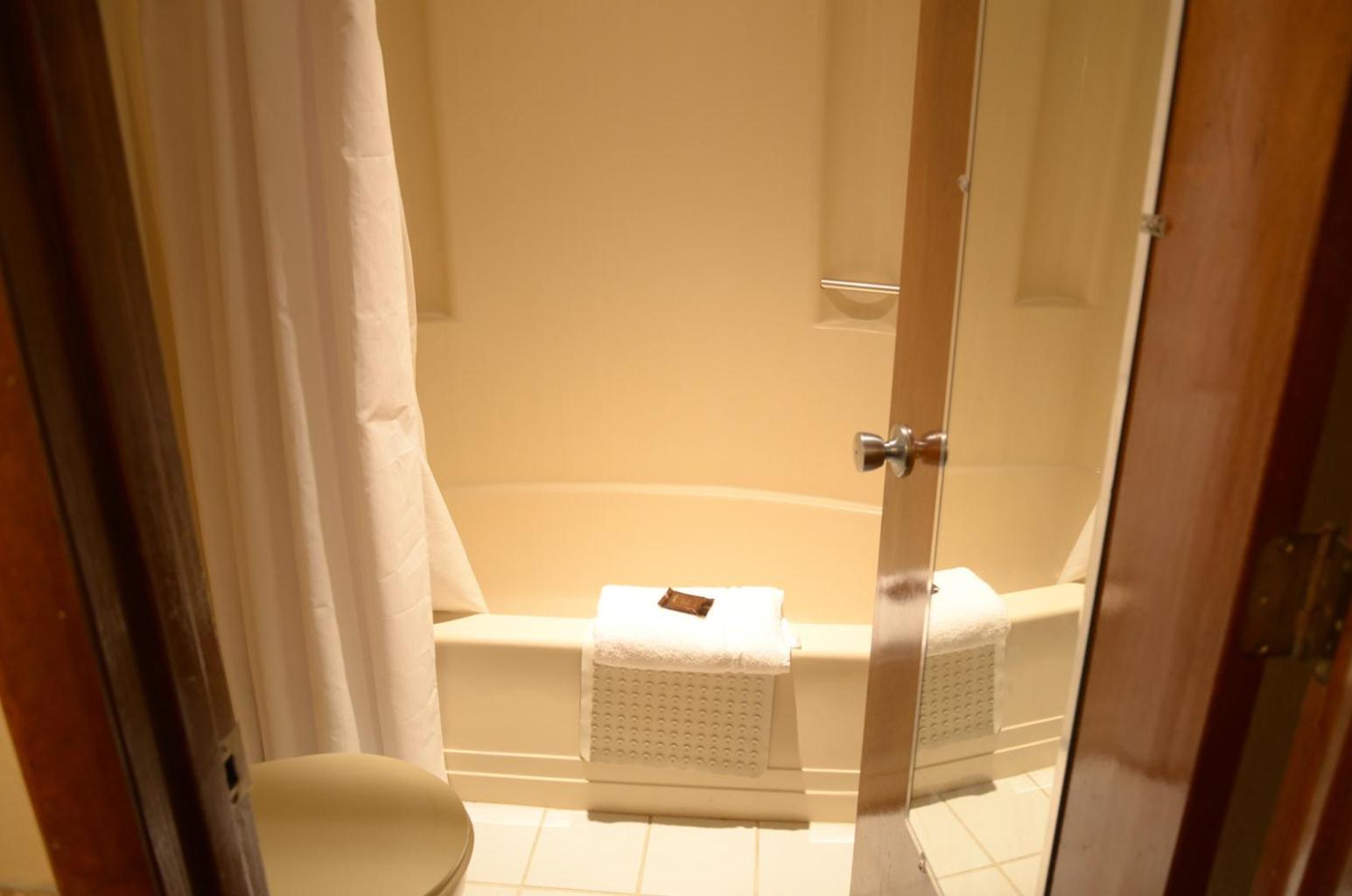 Rodeway Inn Lynchburg near University photo 52
