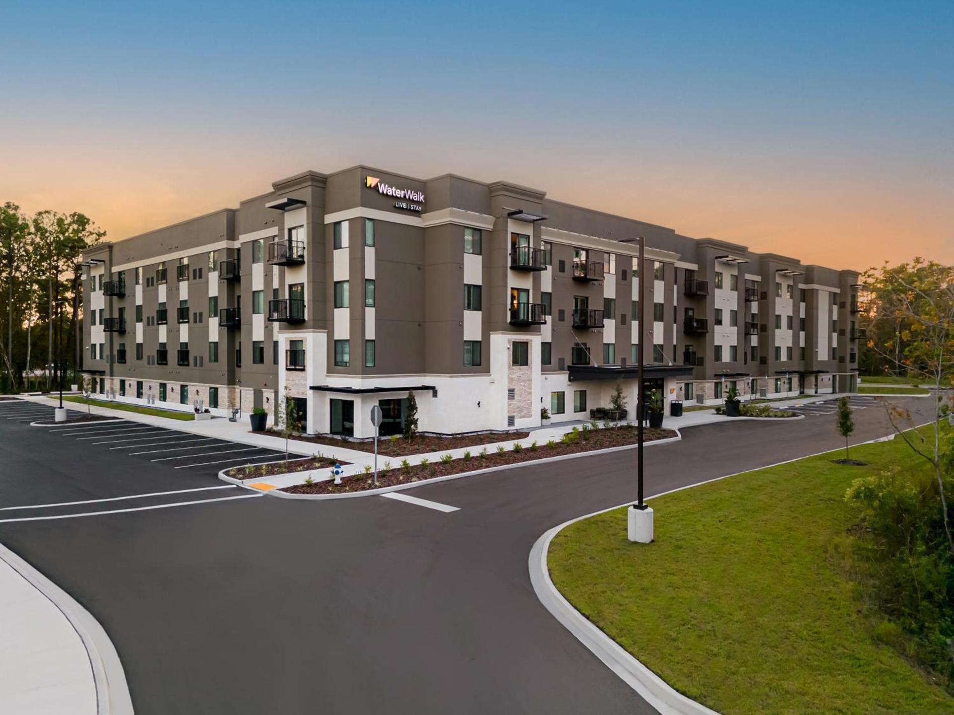 WaterWalk Extended Stay by Wyndham Jacksonville Deerwood Pk photo 29