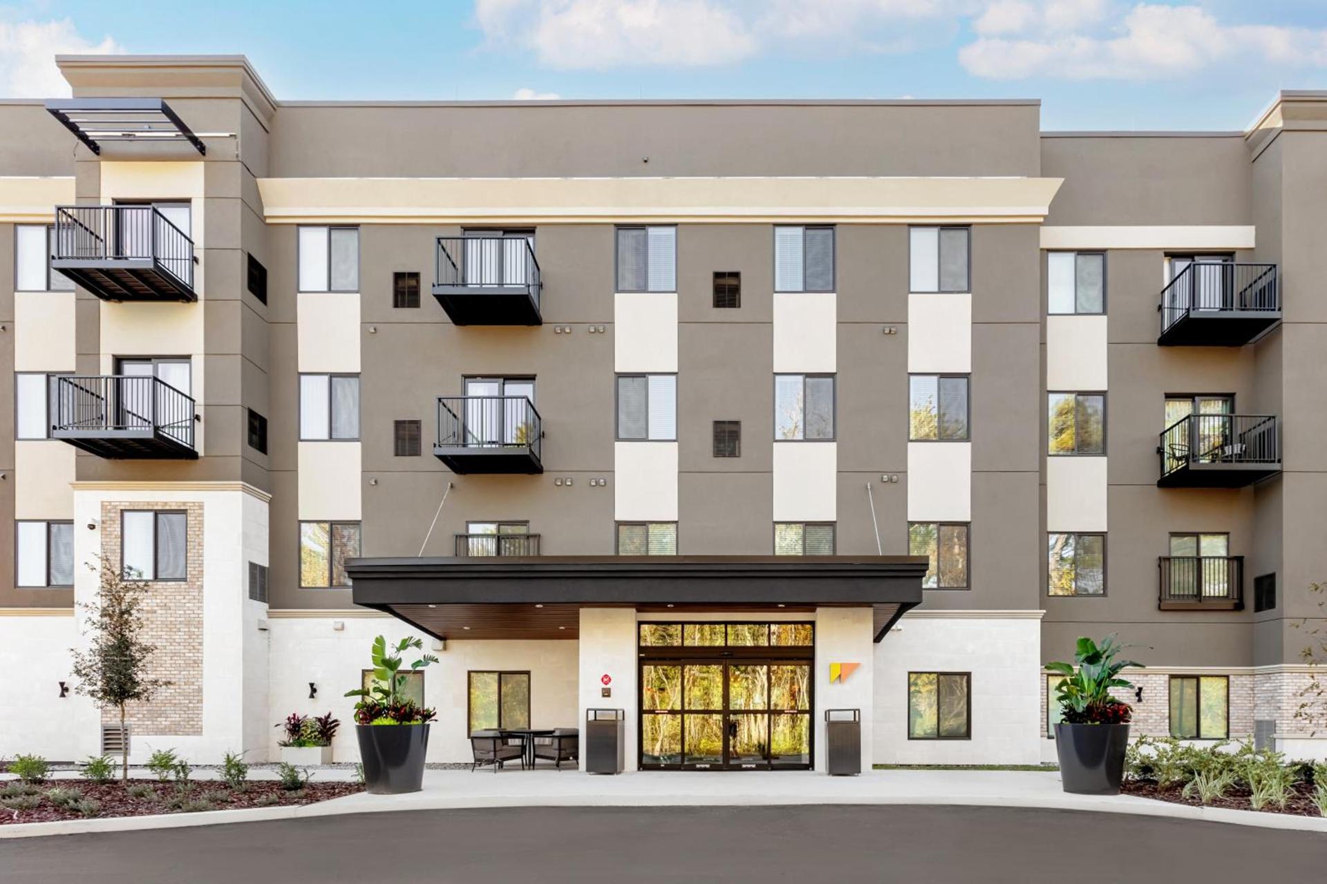 WaterWalk Extended Stay by Wyndham Jacksonville Deerwood Pk photo 36