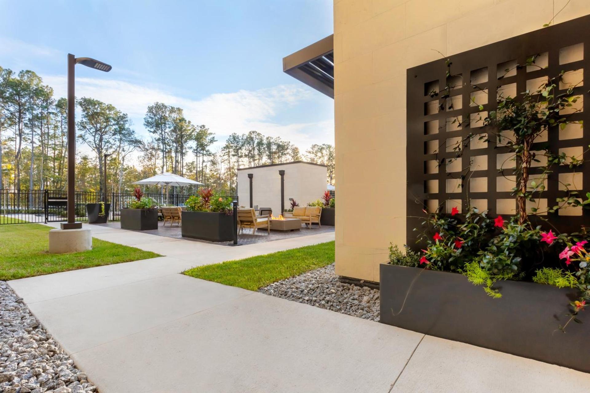 WaterWalk Extended Stay by Wyndham Jacksonville Deerwood Pk photo 39
