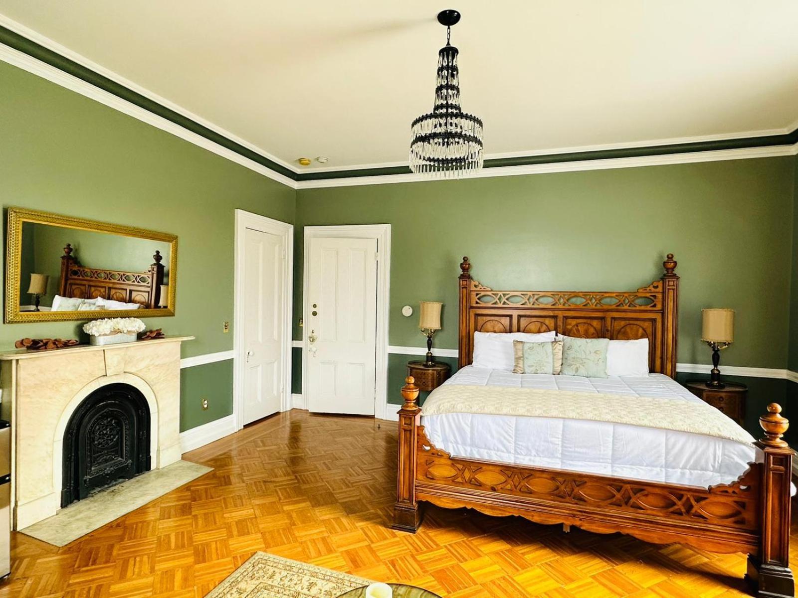 The Hamilton Hoppin House photo 37