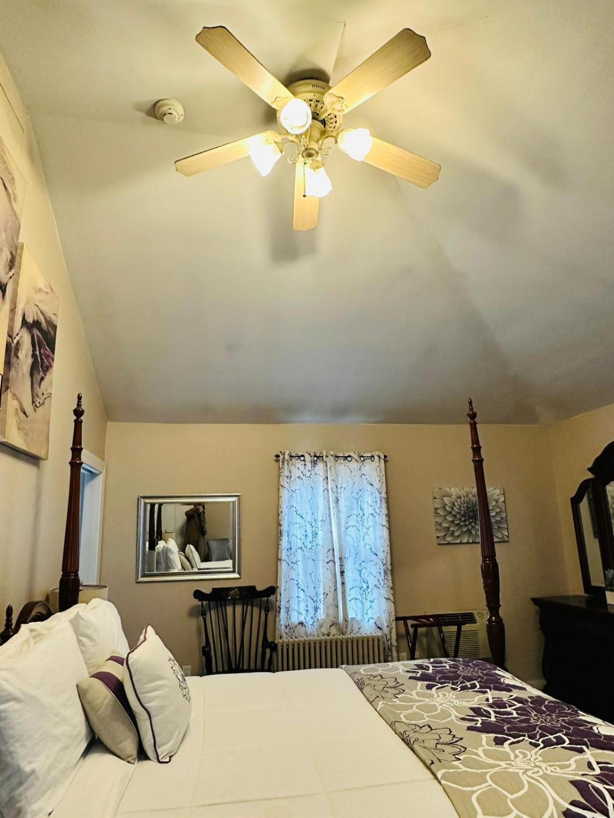 The Hamilton Hoppin House photo 79