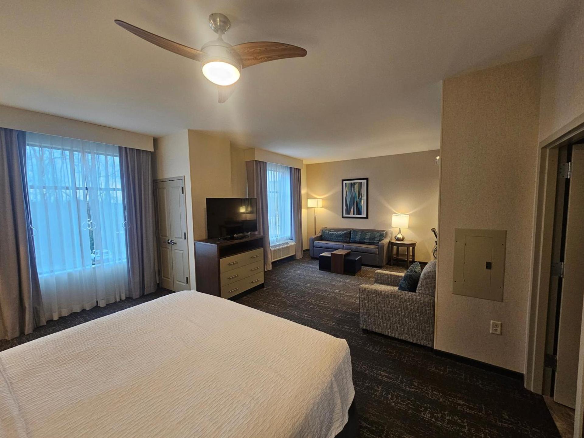Homewood Suites By Hilton Poughkeepsie photo 45