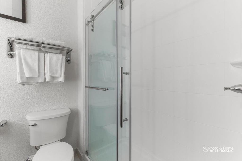 Comfort Suites Laredo - Nuevo Laredo photo 39