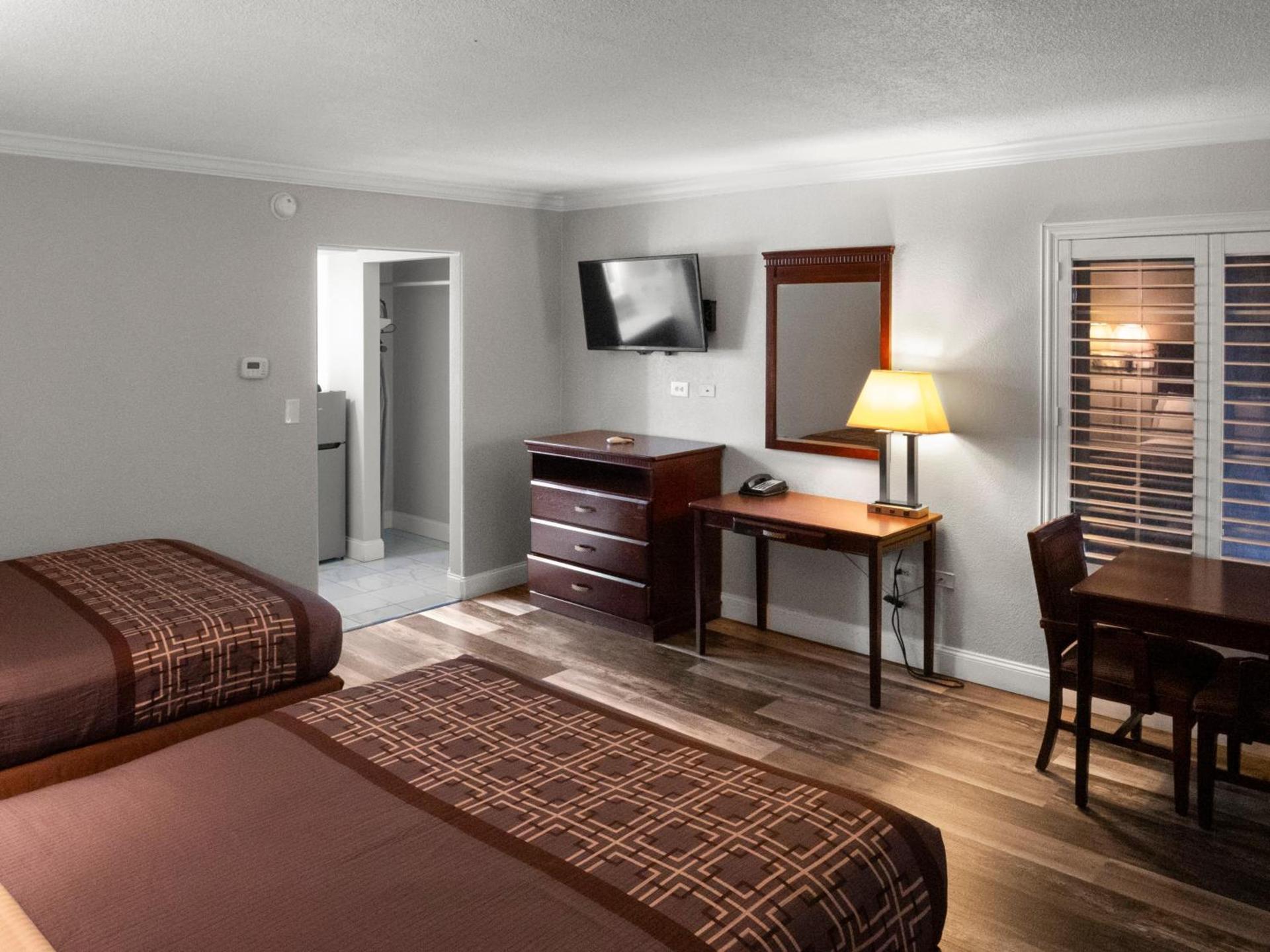 Dream Inn photo 40