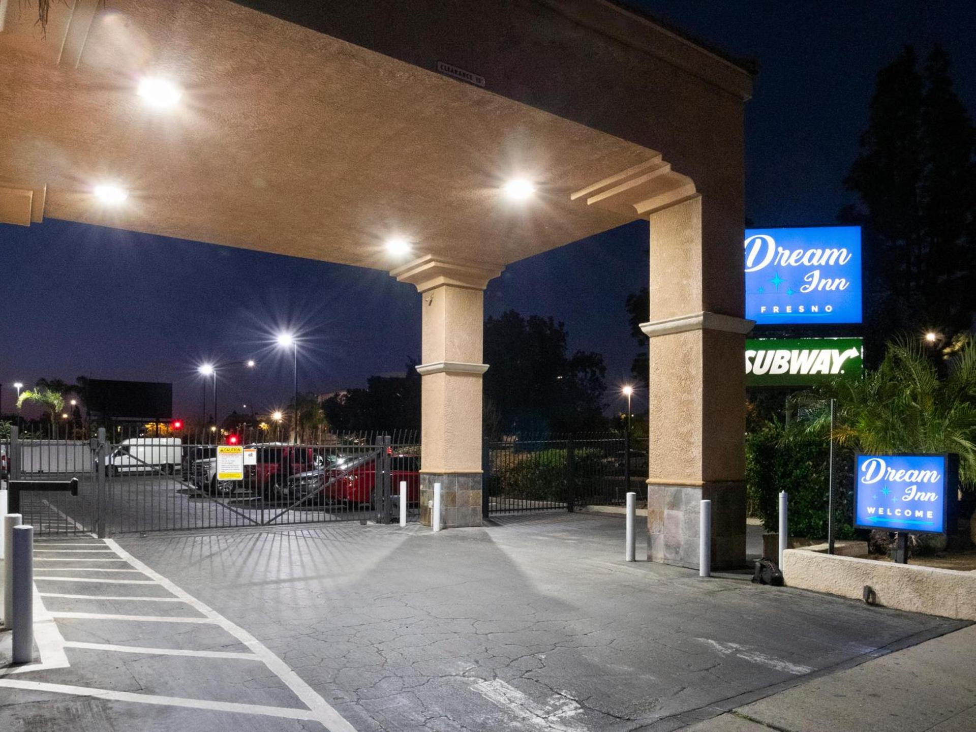 Dream Inn photo 9