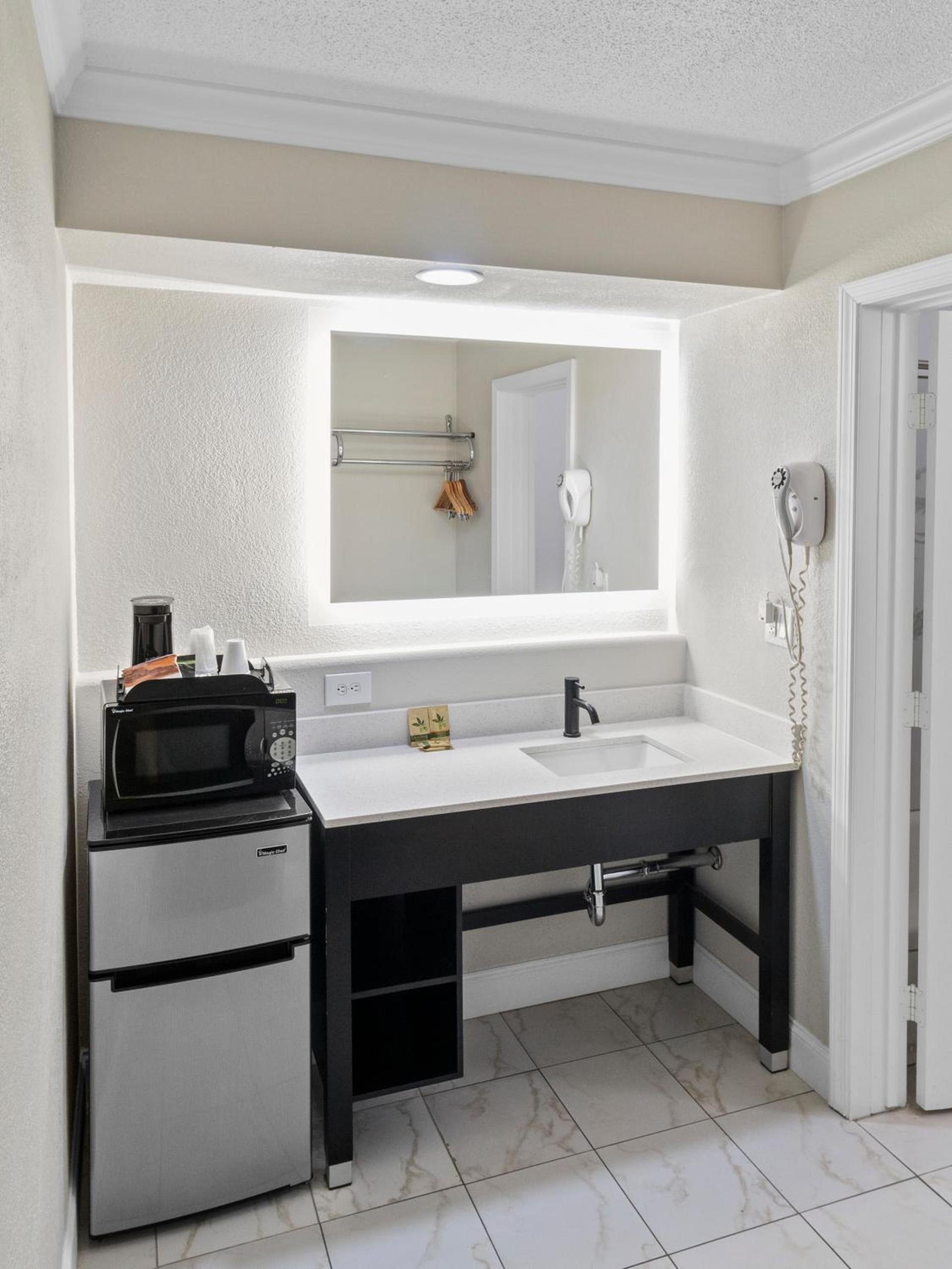 Dream Inn photo 18