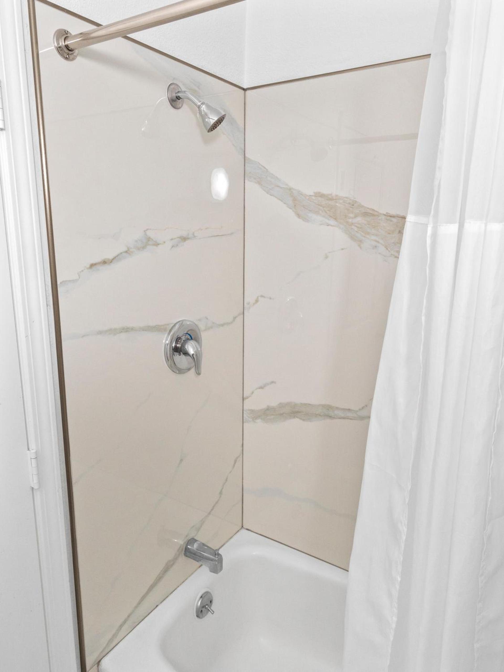 Dream Inn photo 19