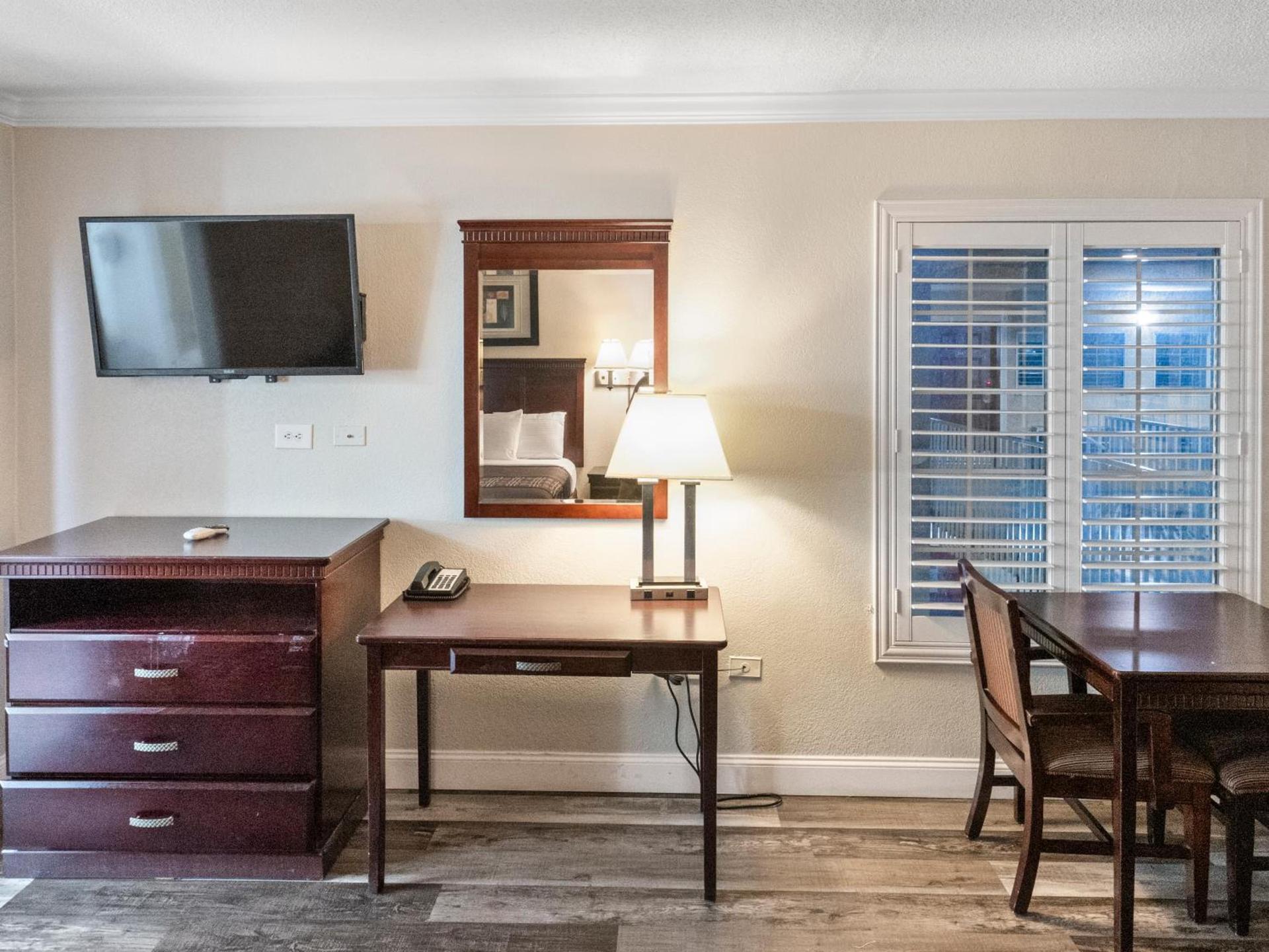 Dream Inn photo 37