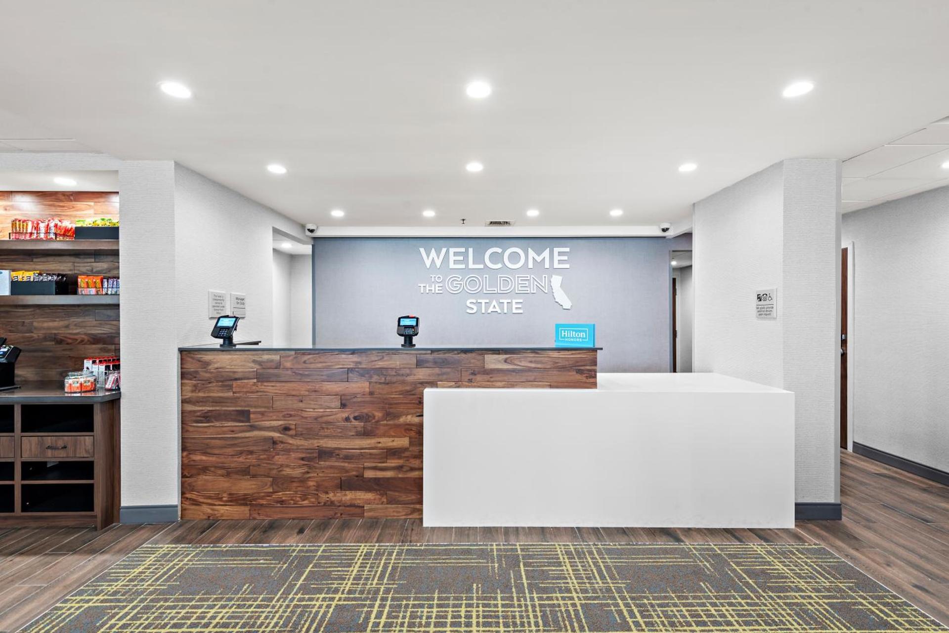 Hampton Inn by Hilton Los Angeles Airport LAX photo 35
