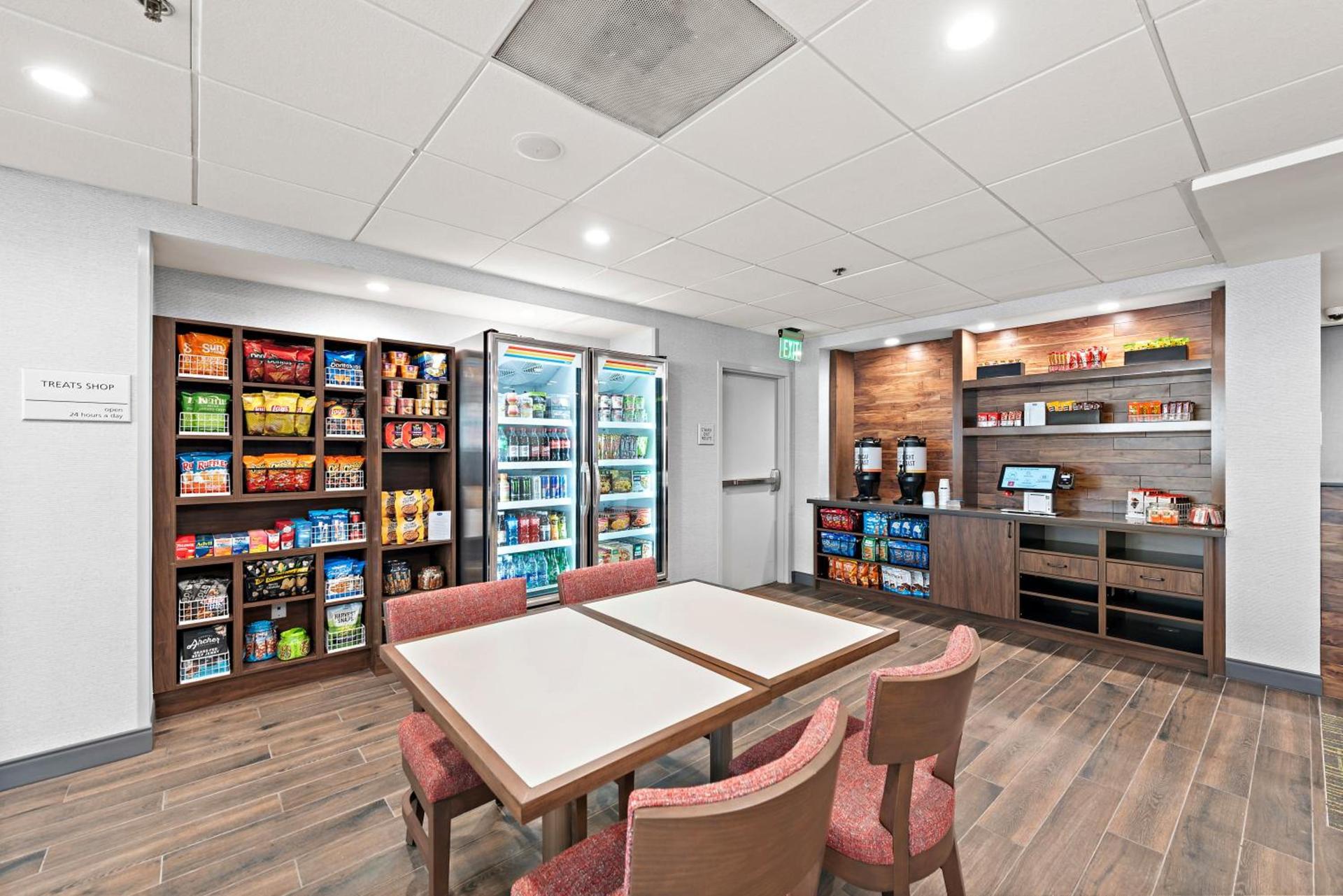 Hampton Inn by Hilton Los Angeles Airport LAX photo 33