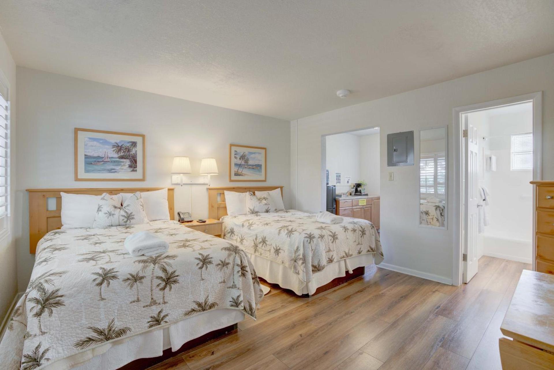 Tequesta Palms Inn photo 17