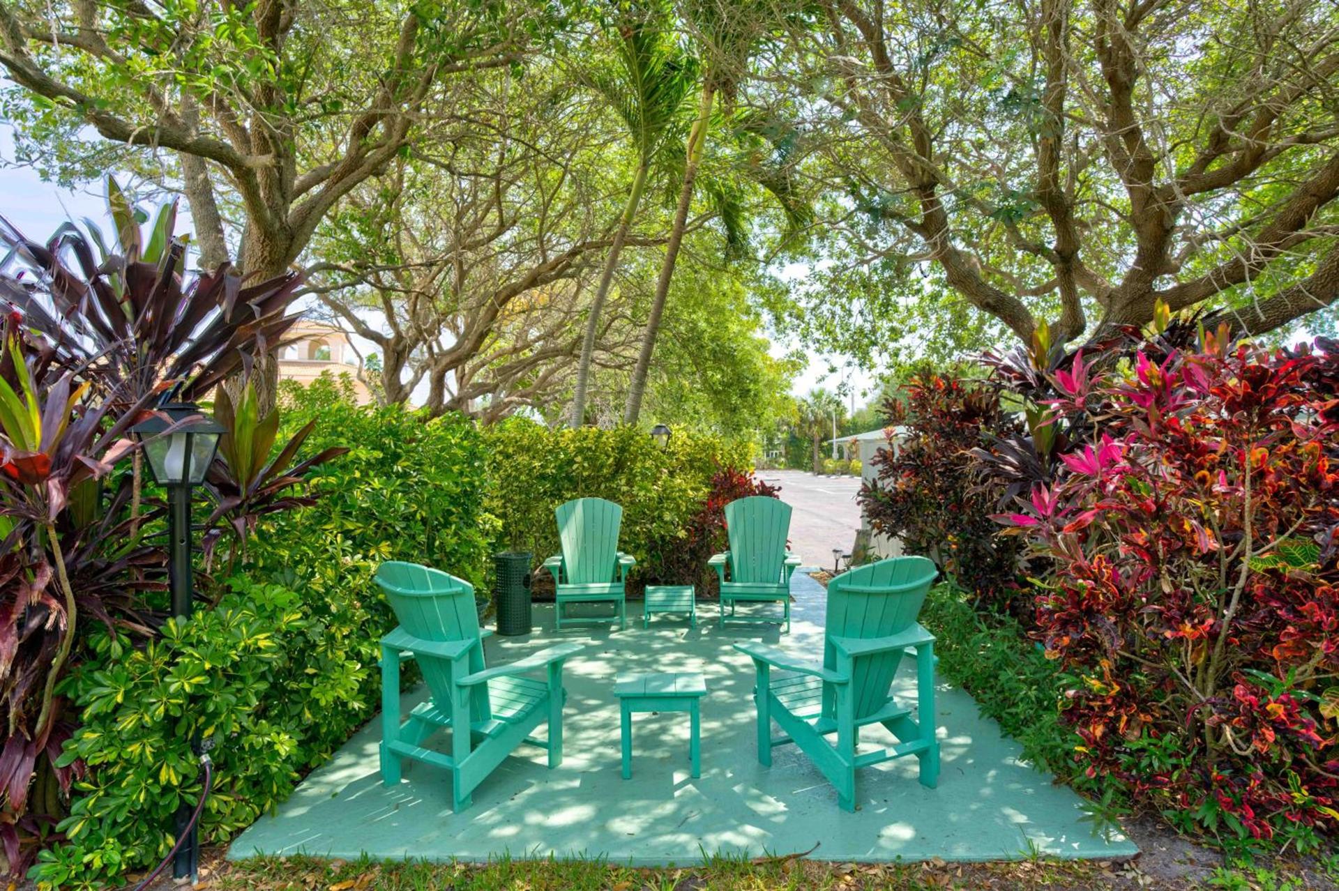 Tequesta Palms Inn photo 18