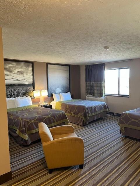 Super 8 by Wyndham Hastings photo 27