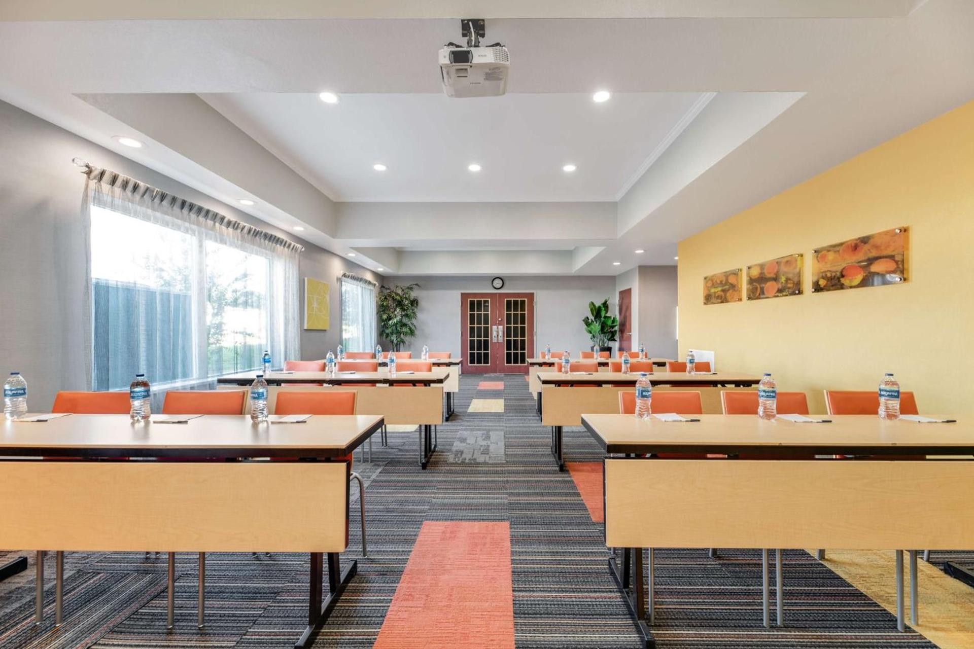 Best Western Auburndale Inn & Suites photo 37
