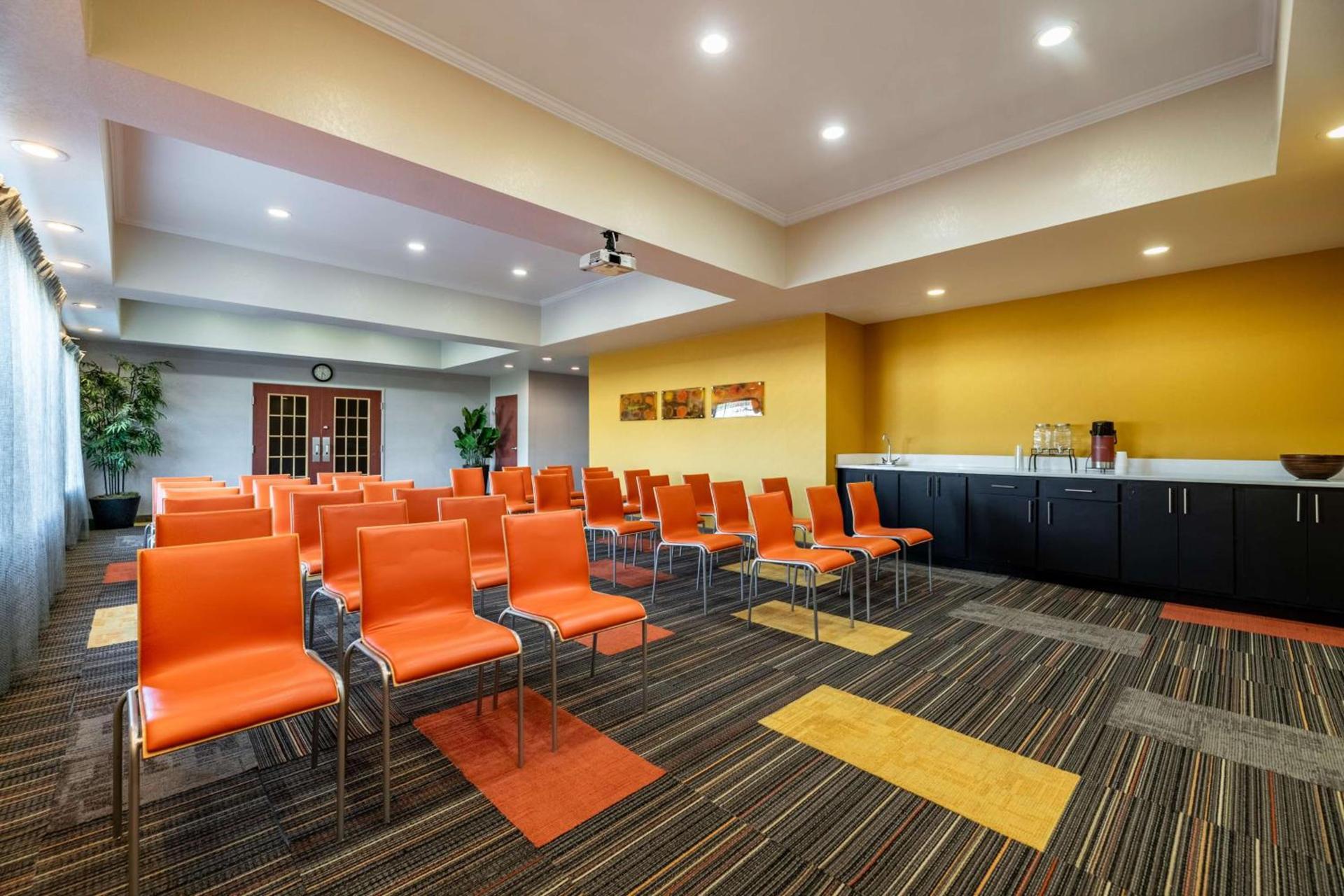 Best Western Auburndale Inn & Suites photo 38