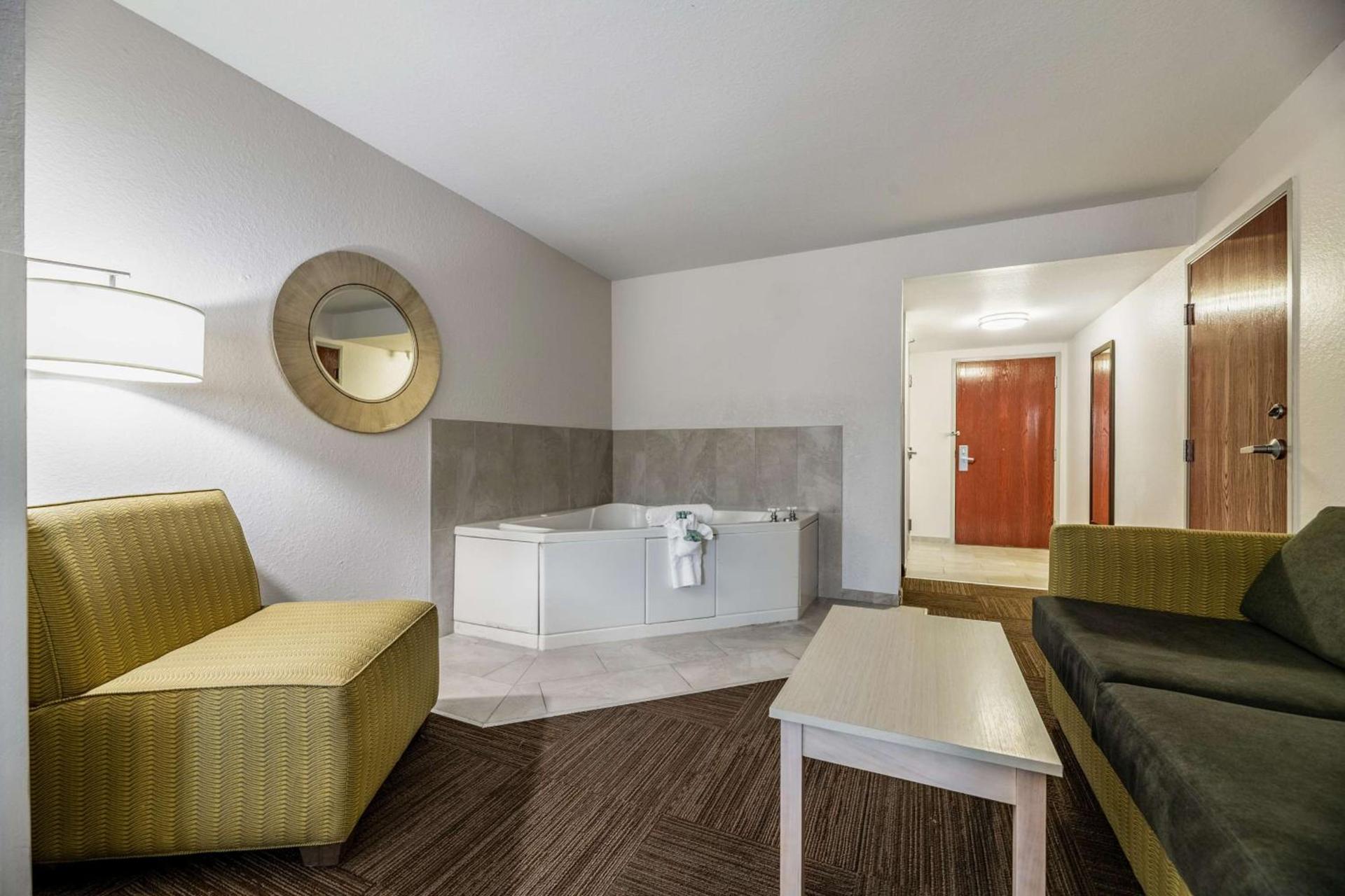 Best Western Auburndale Inn & Suites photo 19