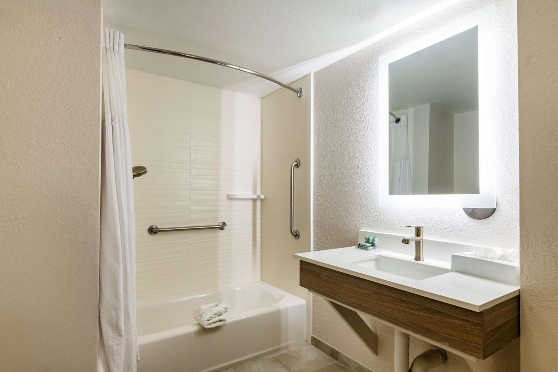 Best Western Auburndale Inn & Suites photo 42