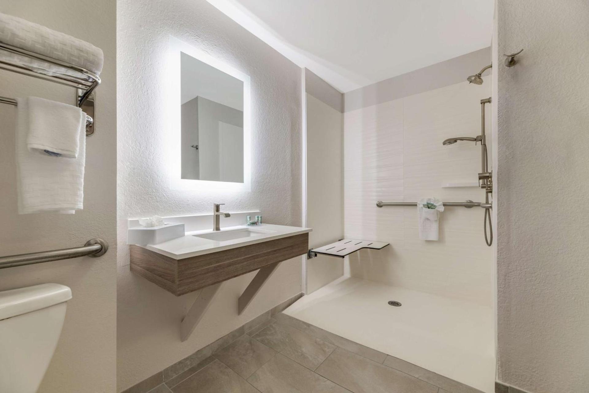Best Western Auburndale Inn & Suites photo 41