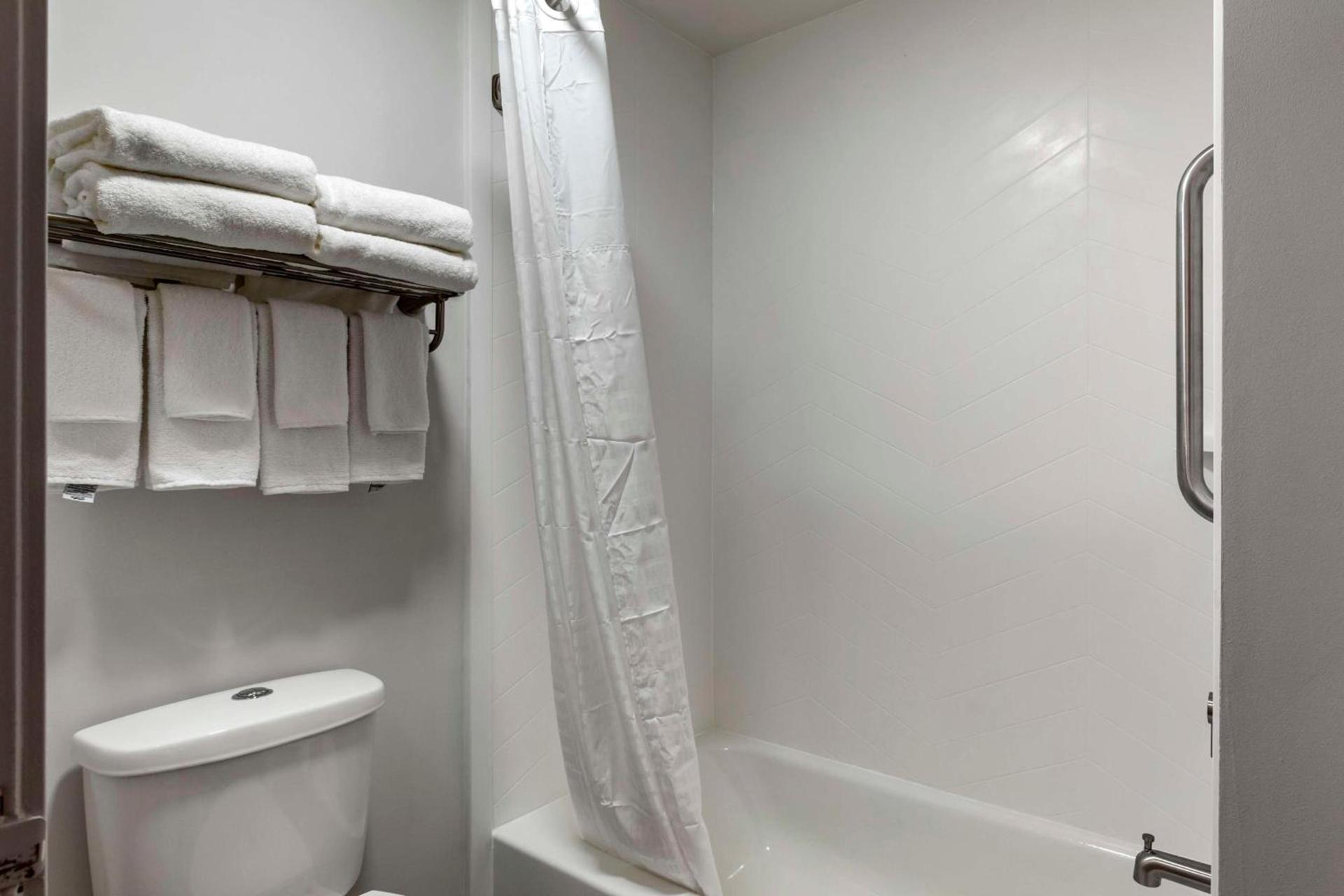 Best Western Executive Inn Kenosha - Pleasant Prairie photo 10
