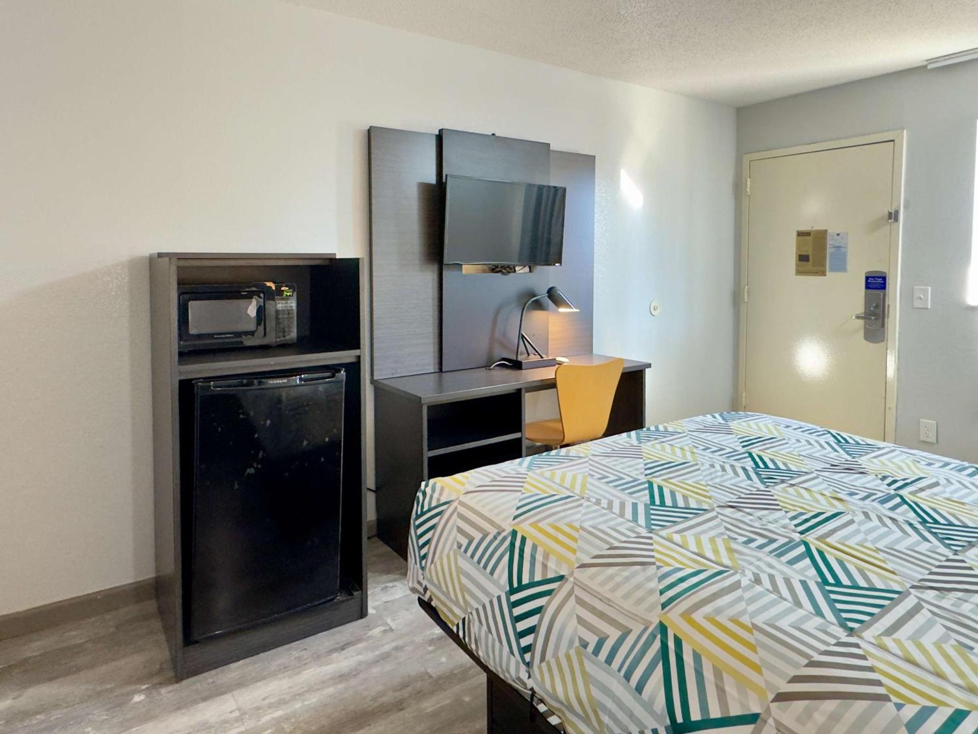 Motel 6-Dyersburg, TN photo 19