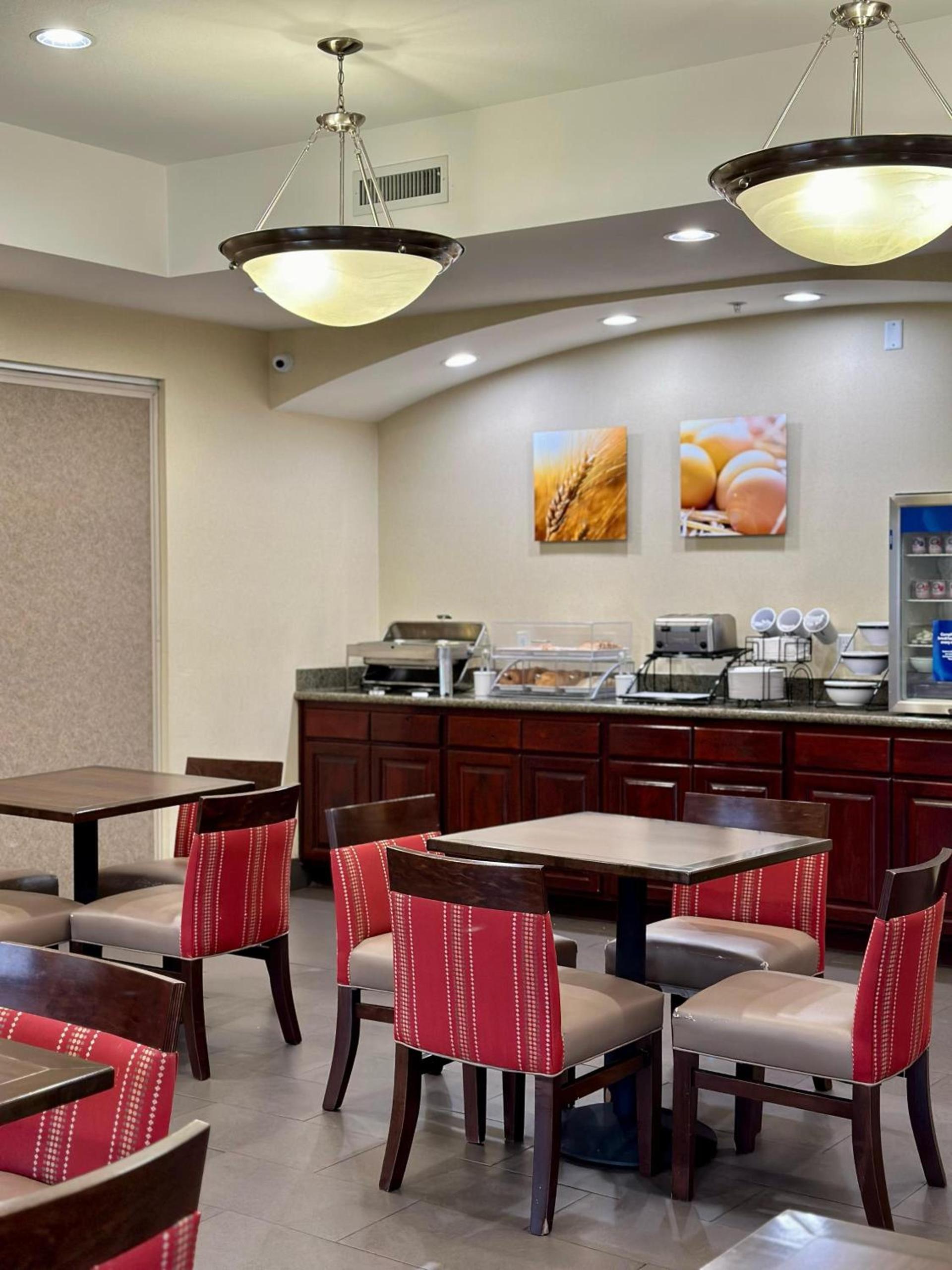 Comfort Inn Ogden near Event Center photo 47