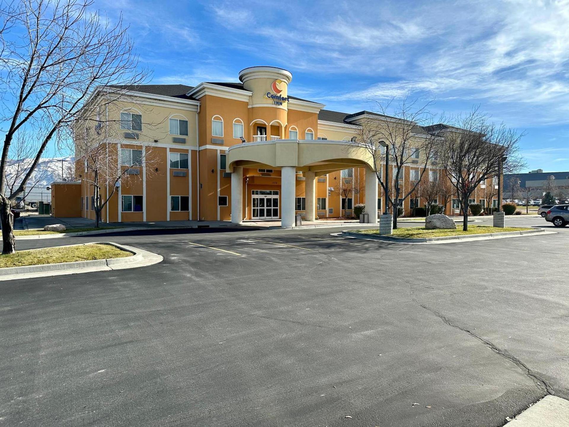Comfort Inn Ogden near Event Center photo 45