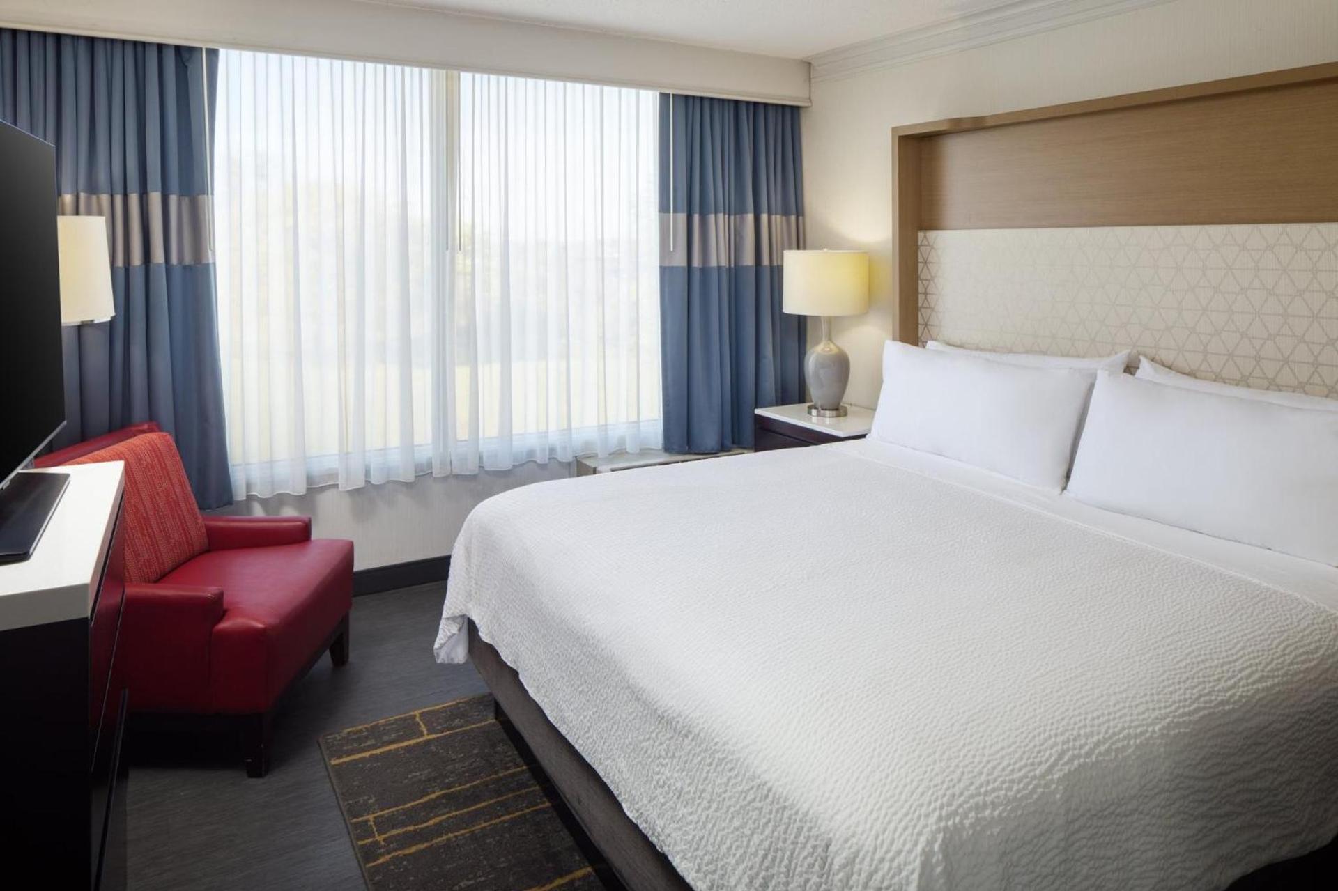 Holiday Inn Weirton-Steubenville Area photo 56