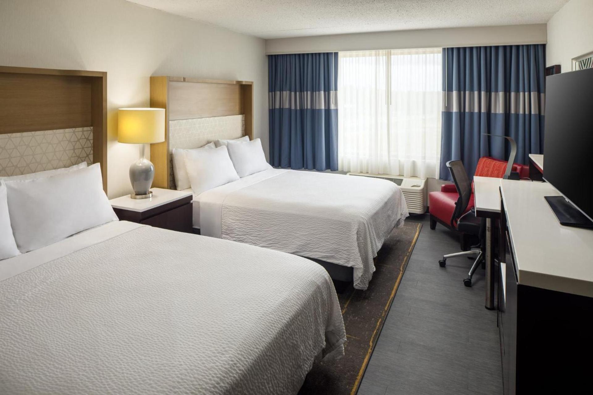 Holiday Inn Weirton-Steubenville Area photo 57