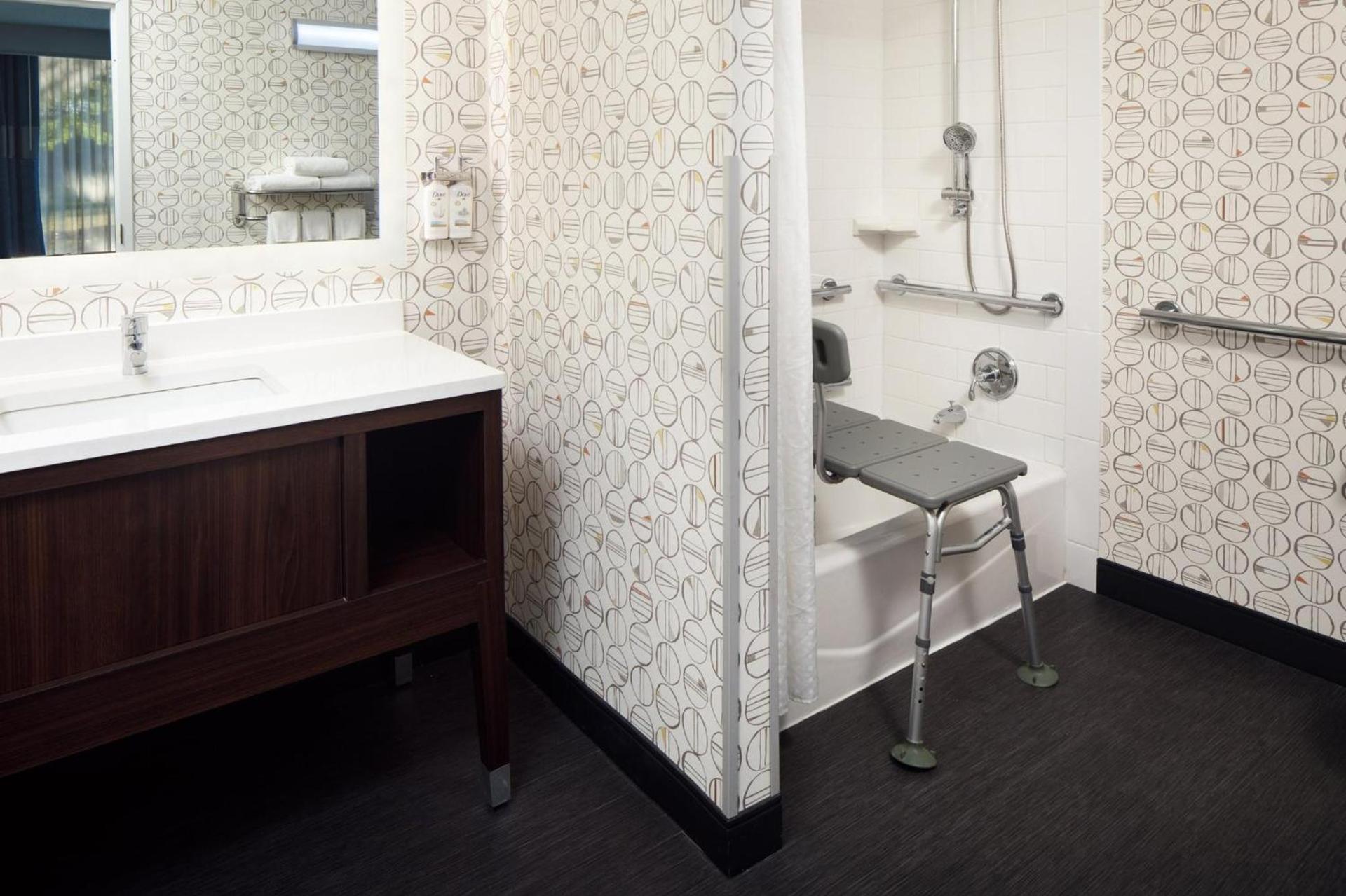 Holiday Inn Weirton-Steubenville Area photo 47