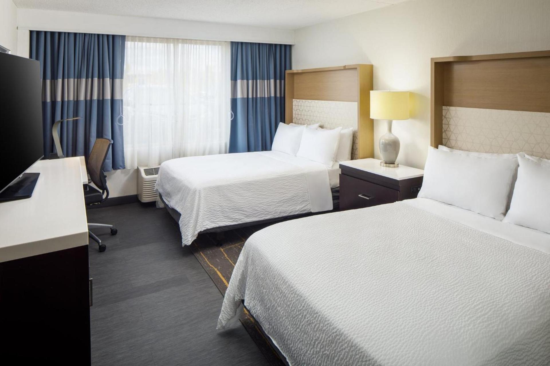 Holiday Inn Weirton-Steubenville Area photo 48