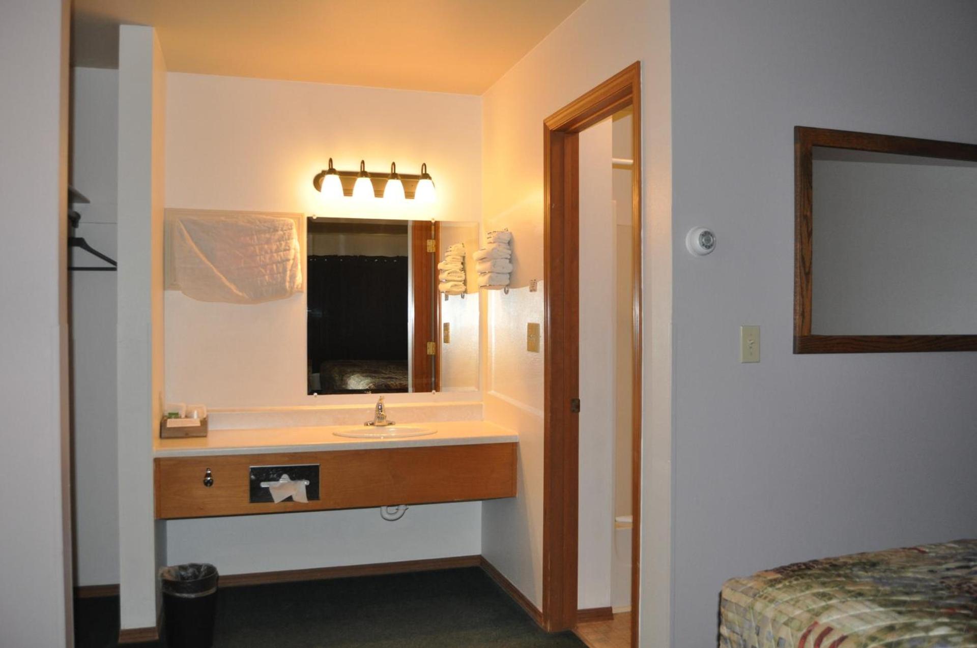 Moriah Motel photo 10
