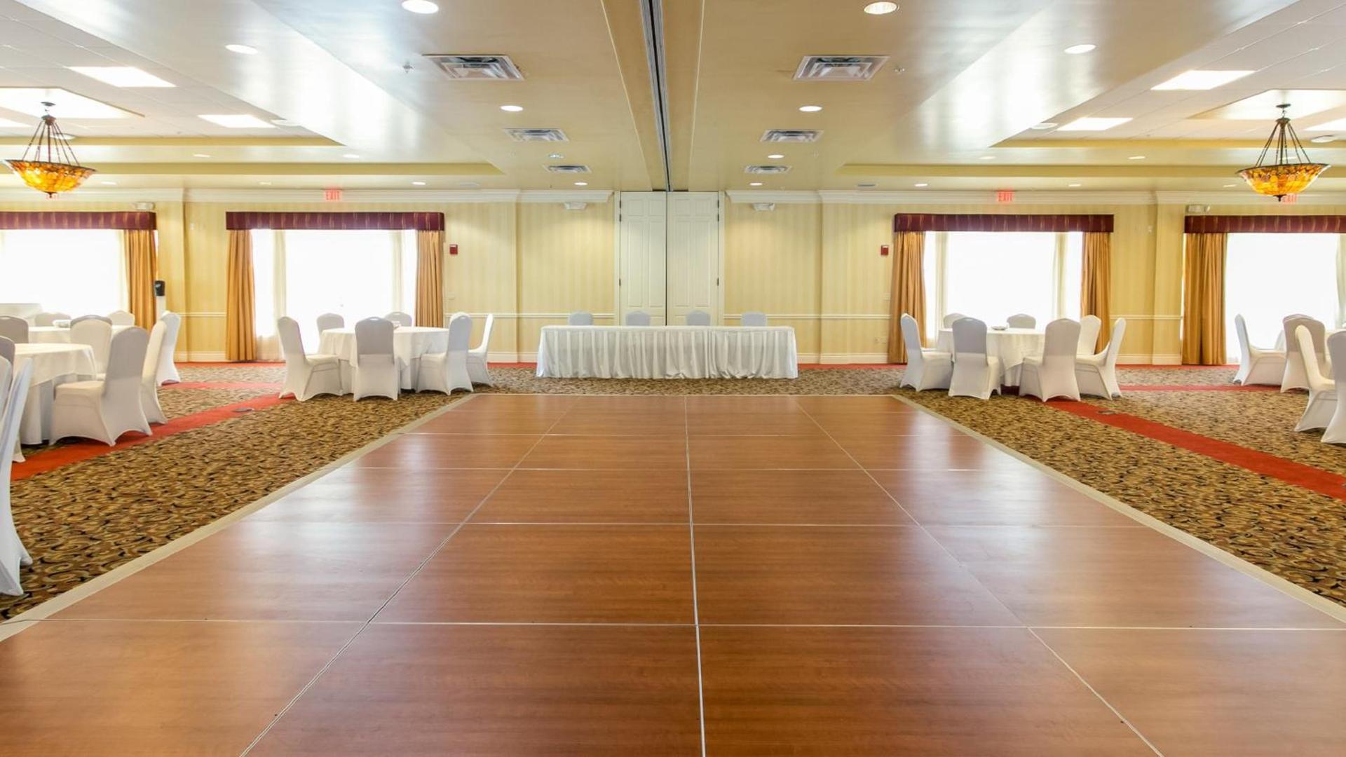 Holiday Inn & Suites Clearwater Beach by IHG photo 32