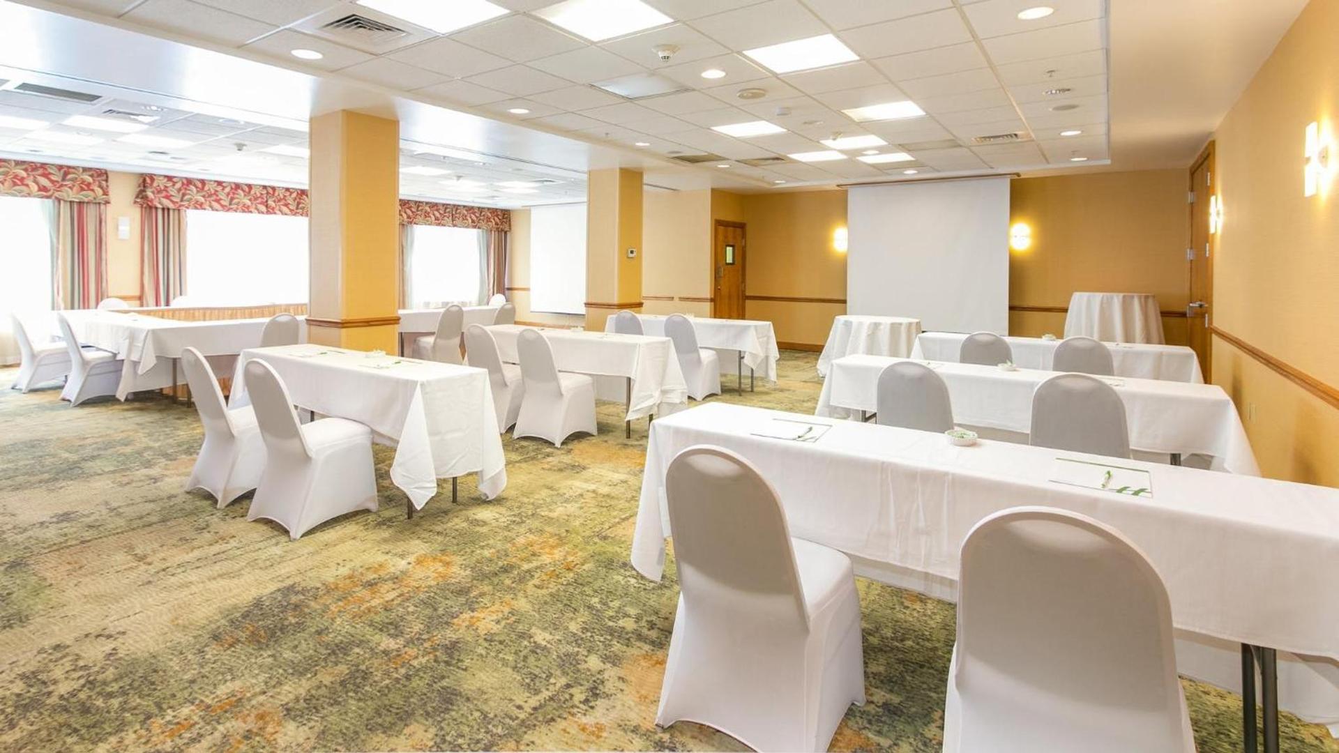 Holiday Inn & Suites Clearwater Beach by IHG photo 31