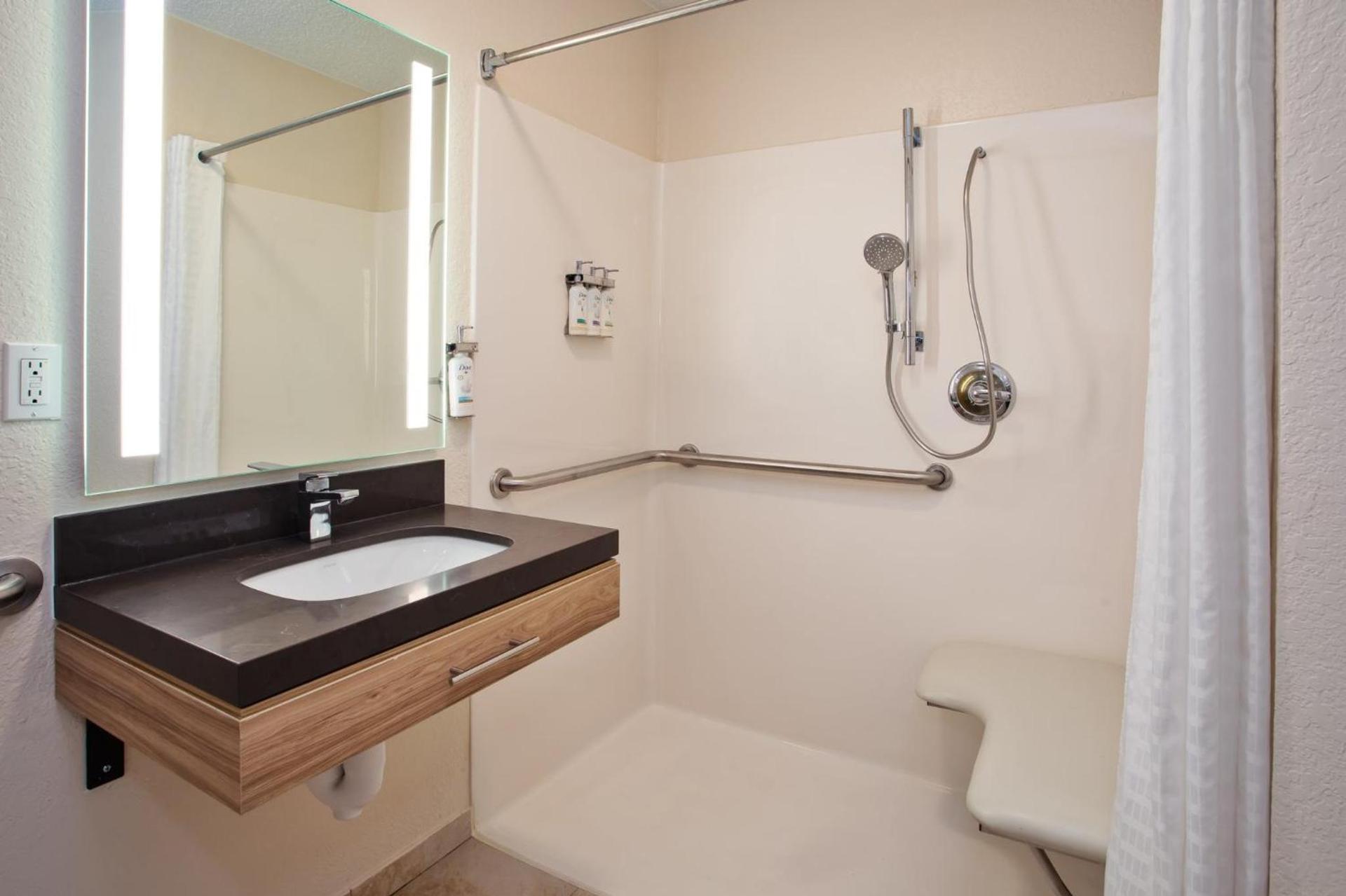 Candlewood Suites Kenosha - Pleasant Prairie by IHG photo 43