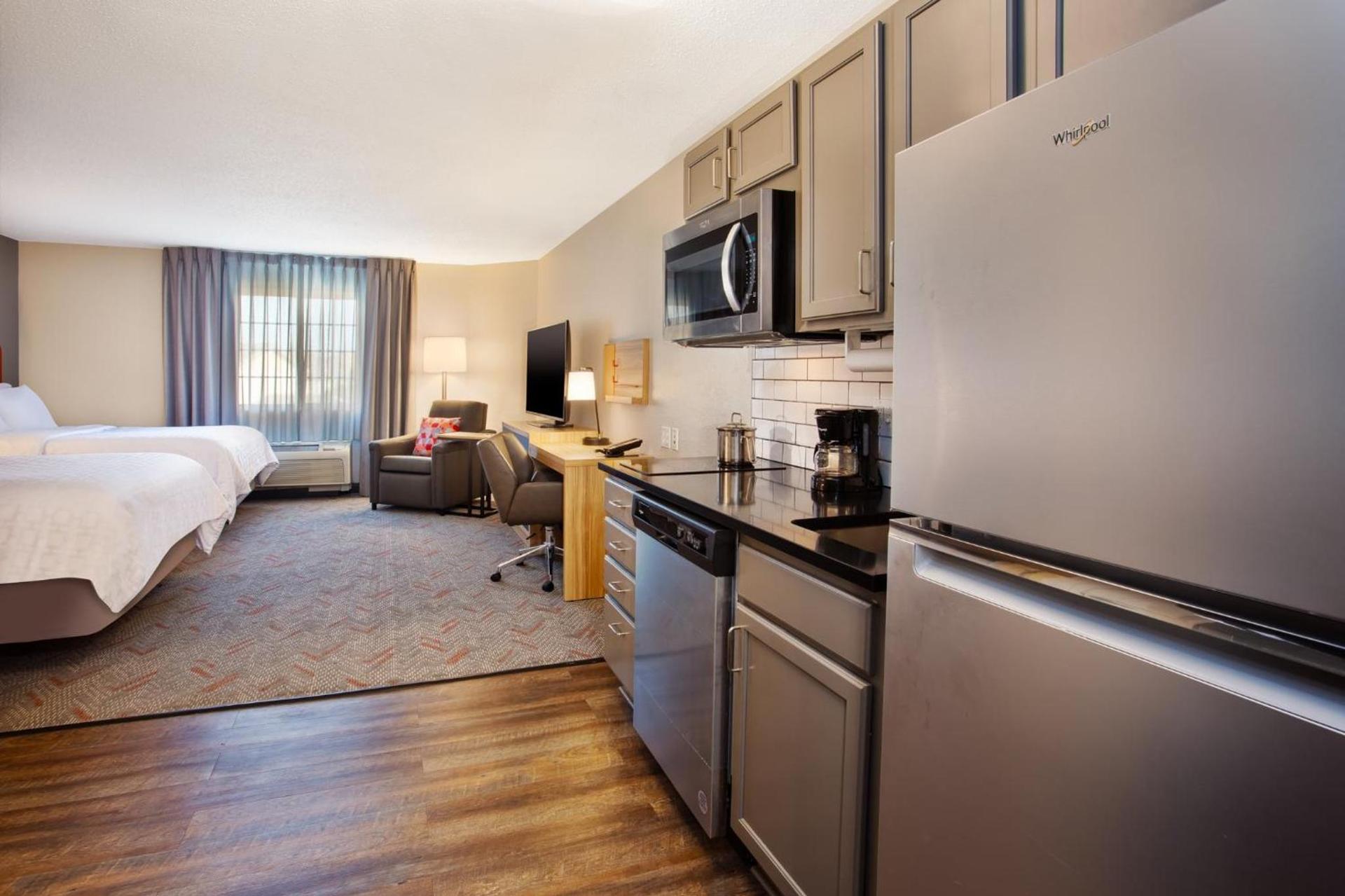 Candlewood Suites Kenosha - Pleasant Prairie by IHG photo 45