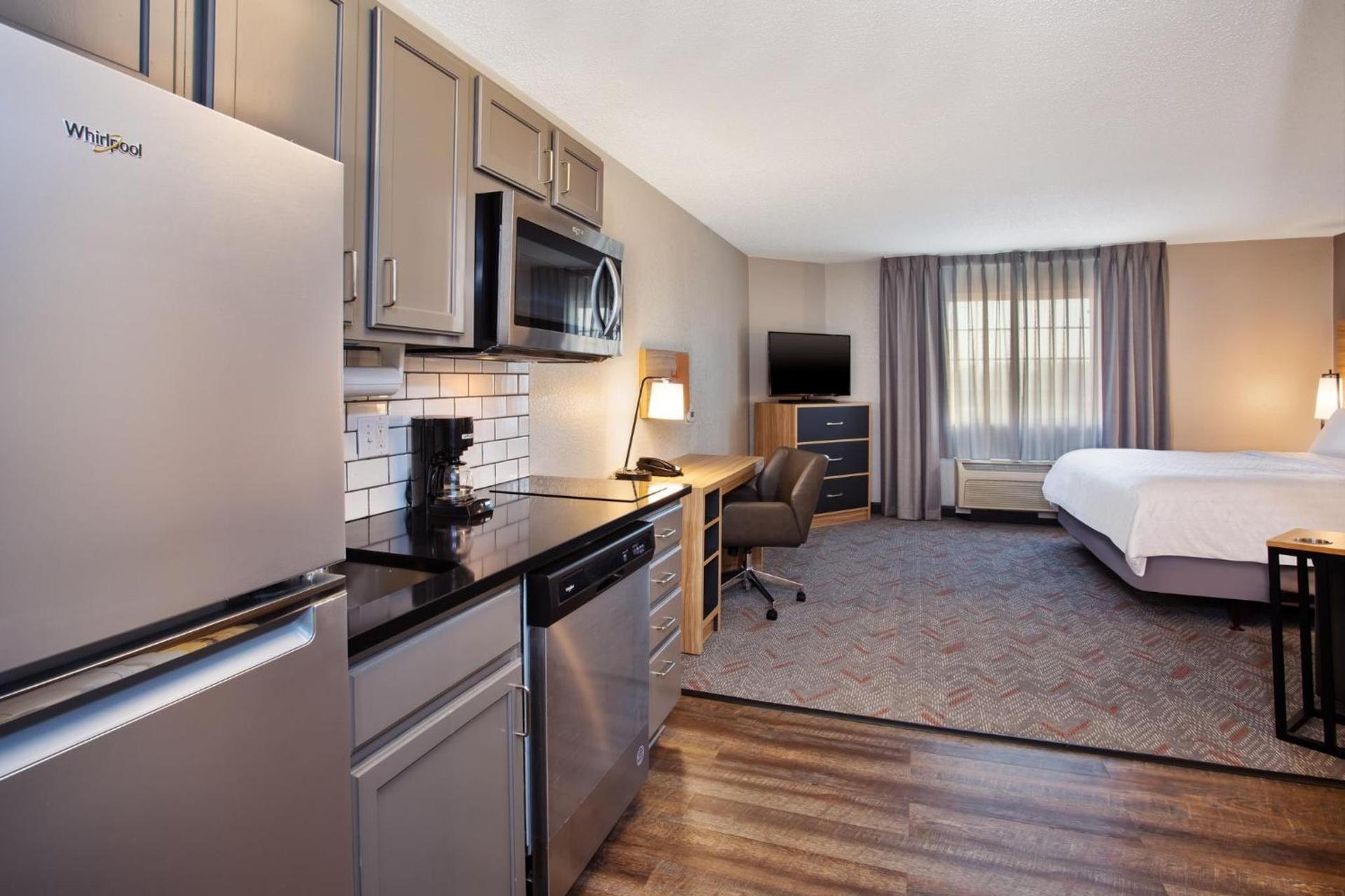 Candlewood Suites Kenosha - Pleasant Prairie by IHG photo 46