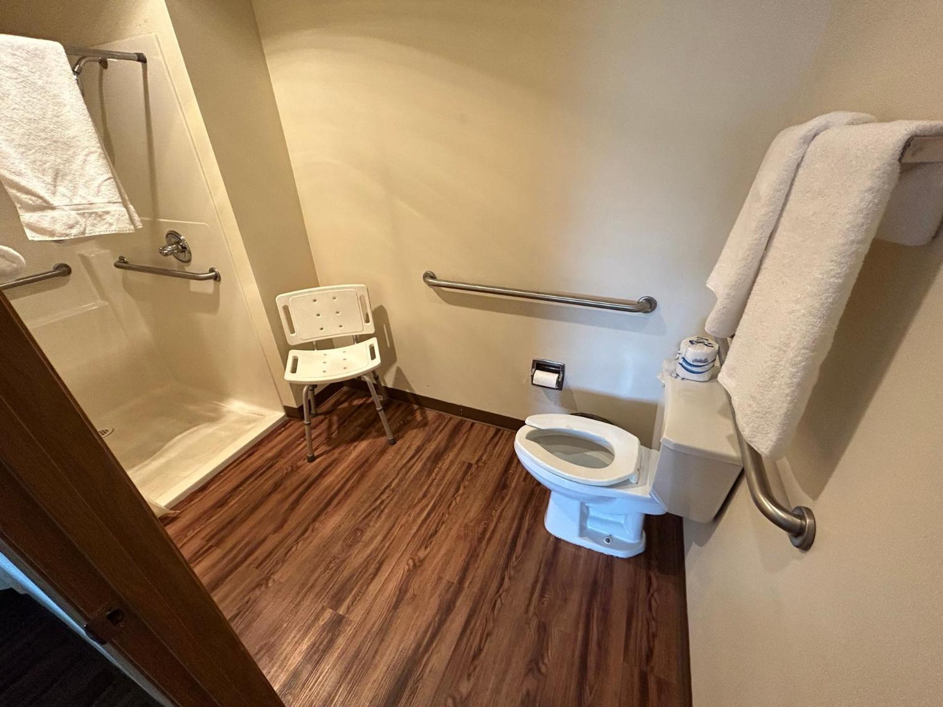 Valley Inn and Suites photo 23